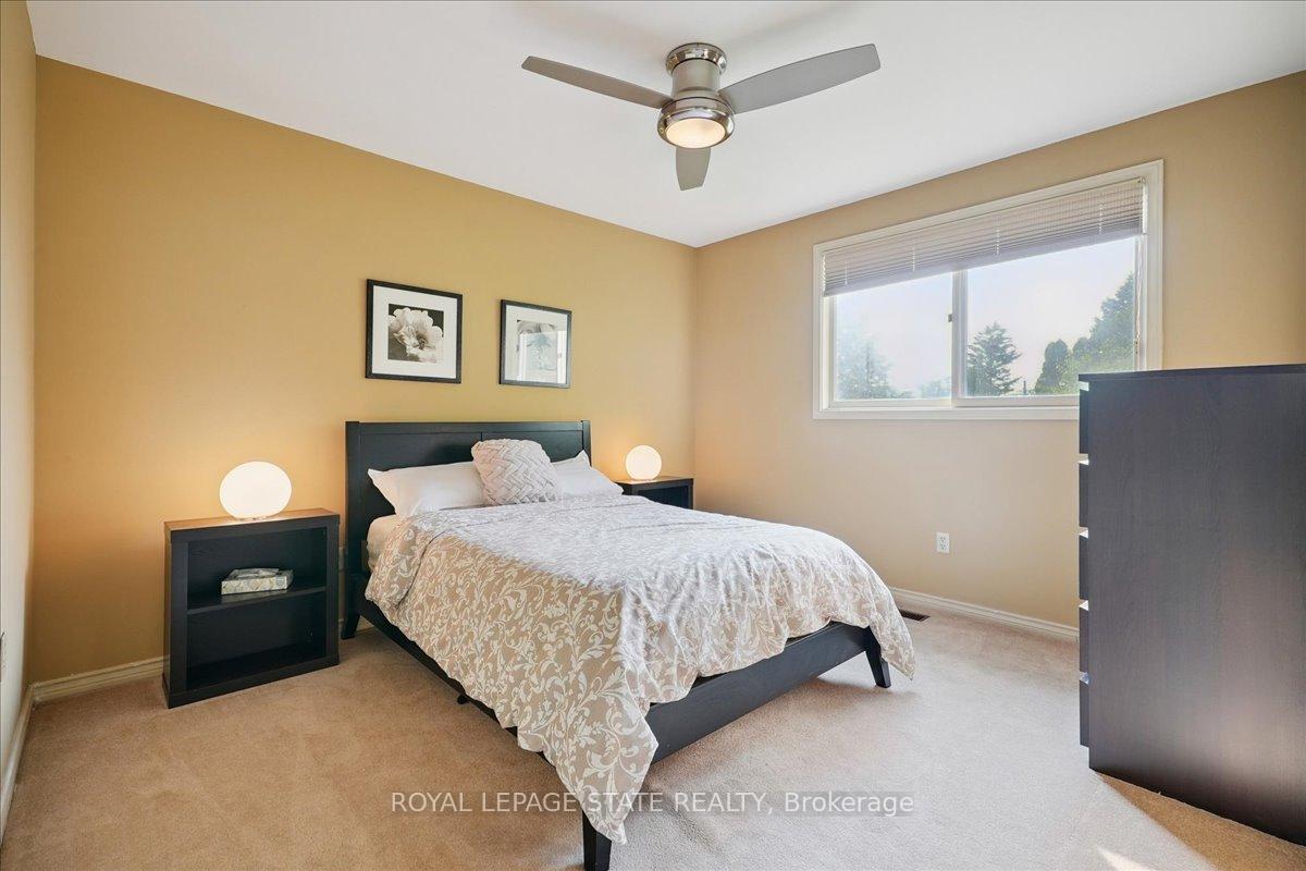 Photo 25 of 16 Stella Court, Hamilton, Fessenden — HOMEH