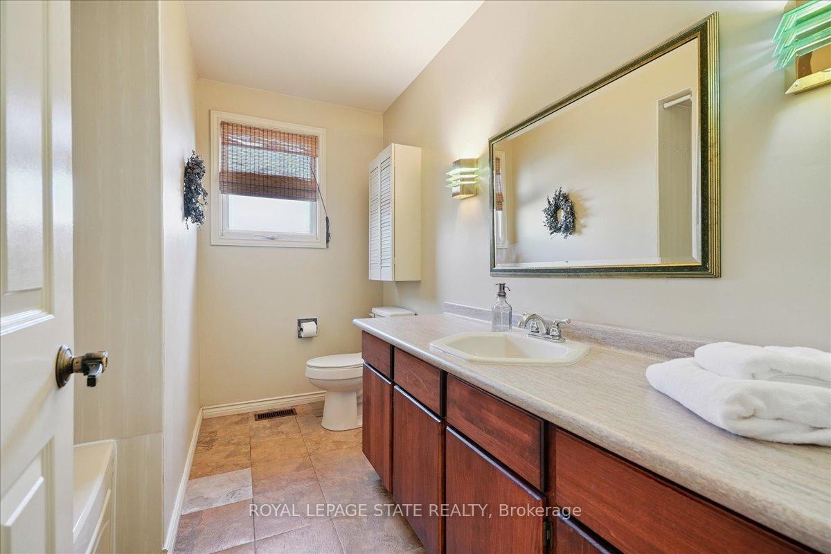 Photo 27 of 16 Stella Court, Hamilton, Fessenden — HOMEH