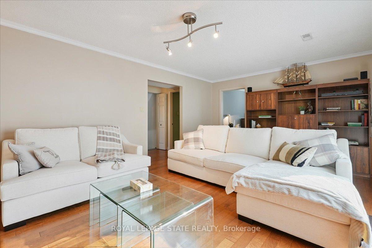 Photo 29 of 16 Stella Court, Hamilton, Fessenden — HOMEH