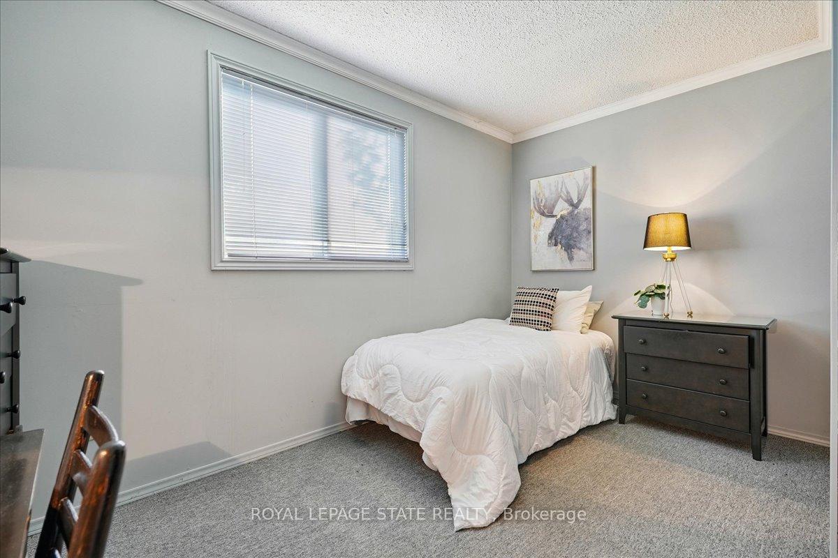 Photo 30 of 16 Stella Court, Hamilton, Fessenden — HOMEH
