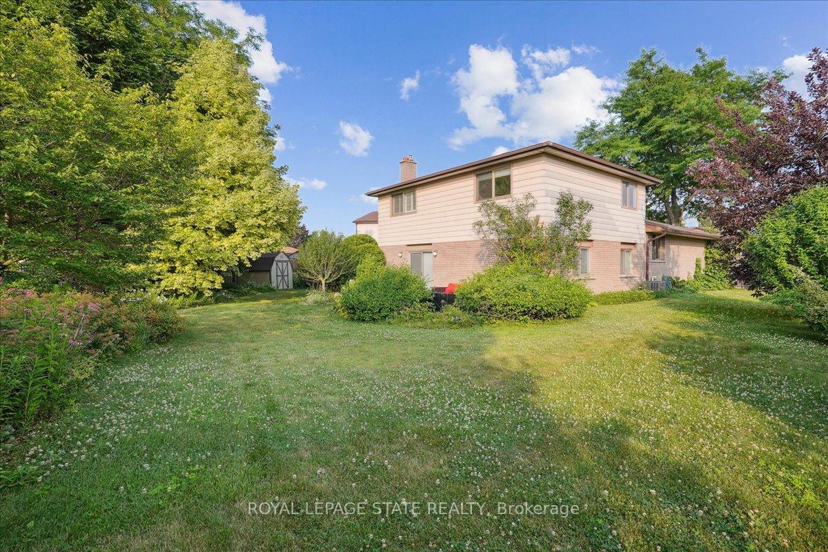 Photo 37 of 16 Stella Court, Hamilton, Fessenden — HOMEH