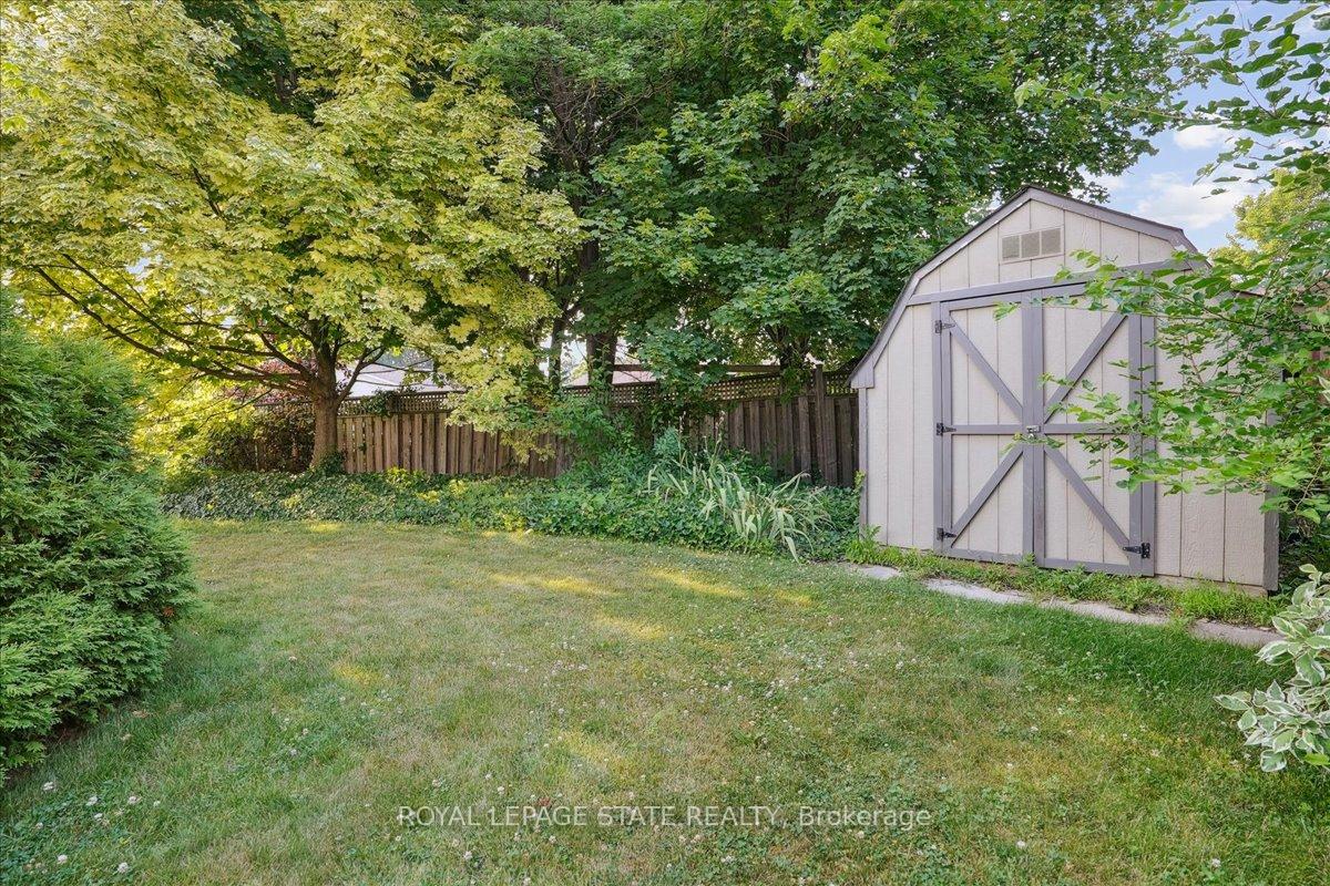 Photo 38 of 16 Stella Court, Hamilton, Fessenden — HOMEH