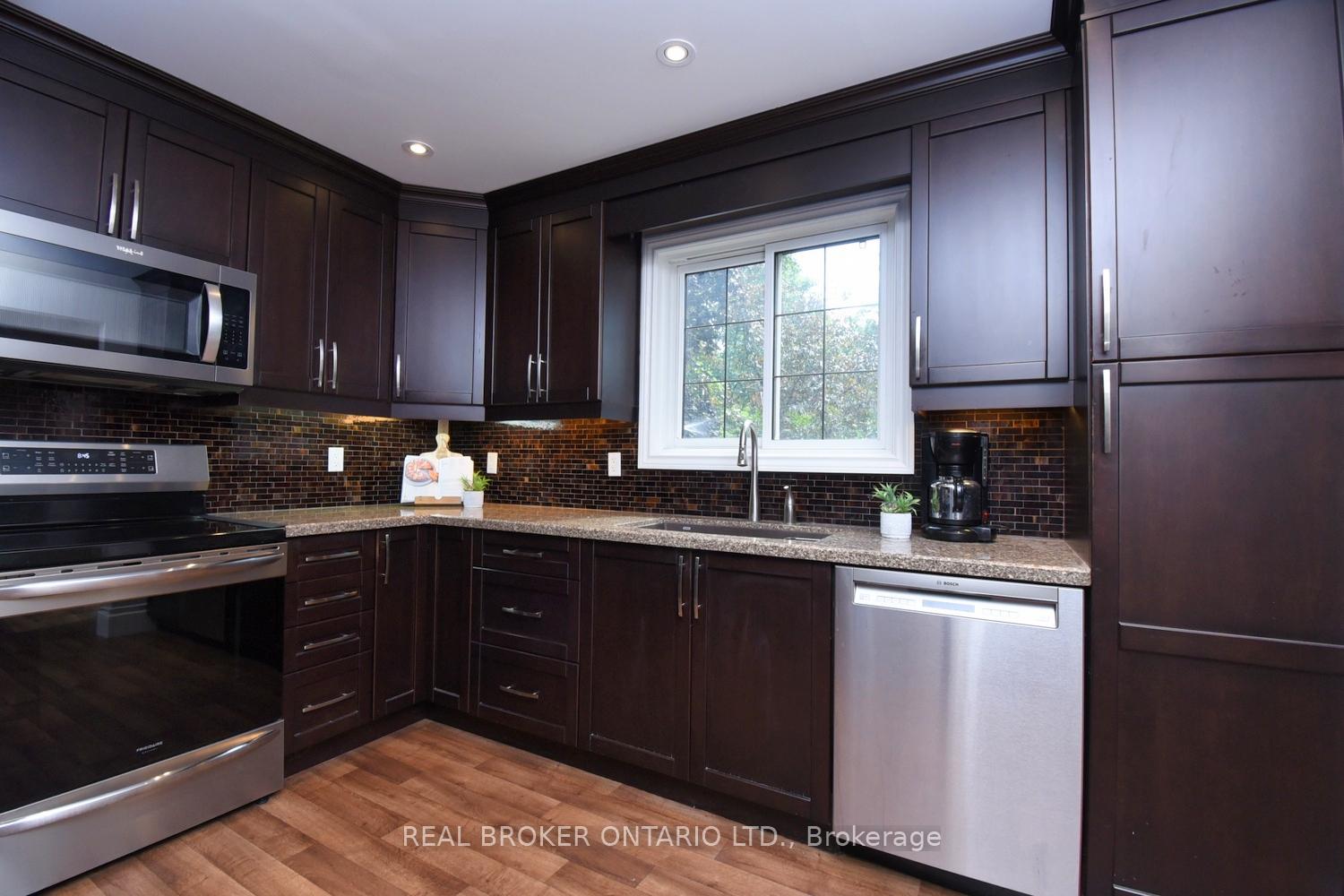 Photo 11 of 64 Flamingo Drive, Hamilton, Bruleville — HOMEH