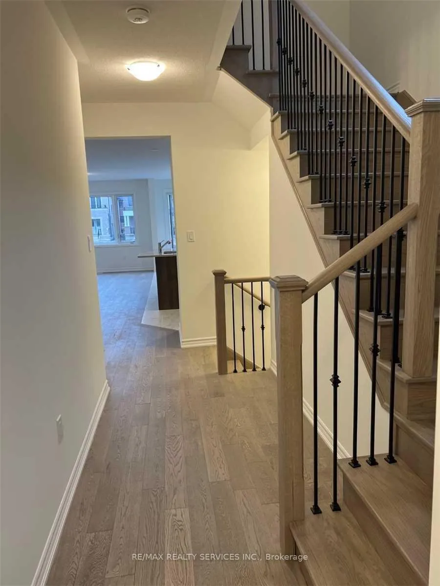 Photo 2 of 40 Spinland Street, Caledon, Caledon Village — HOMEH