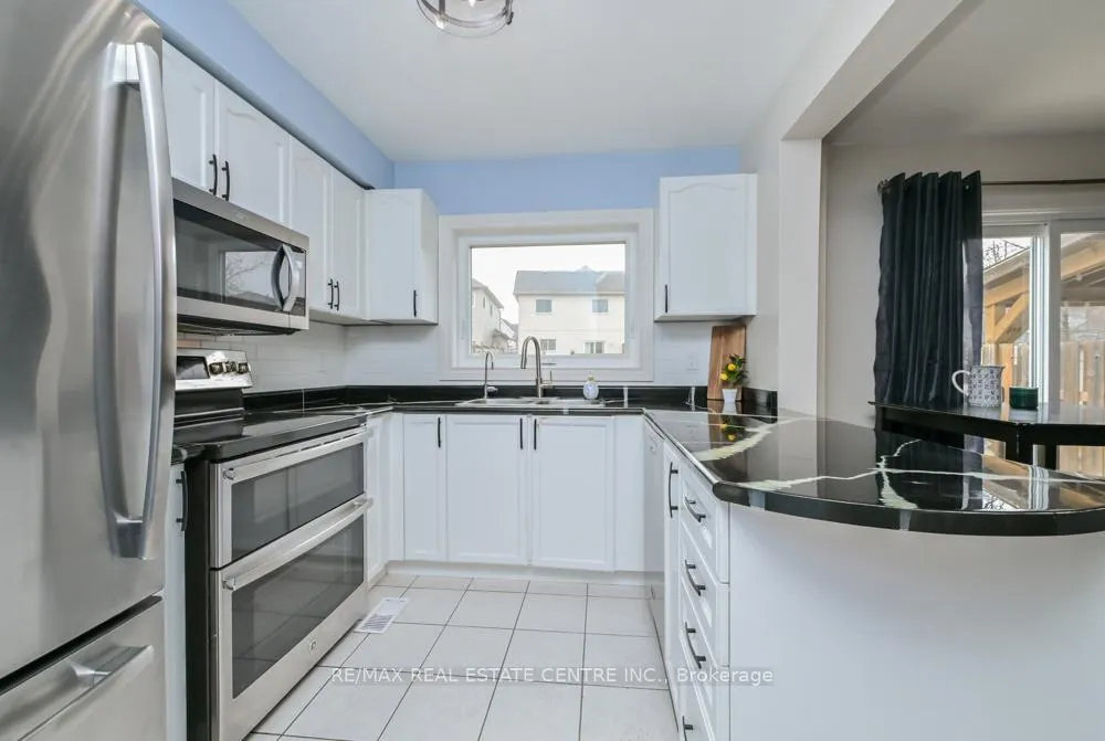 Photo 5 of 114 Marion Street, Shelburne — HOMEH