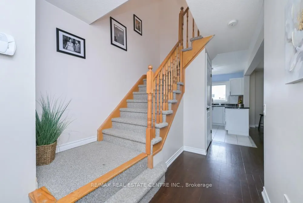 Photo 11 of 114 Marion Street, Shelburne — HOMEH