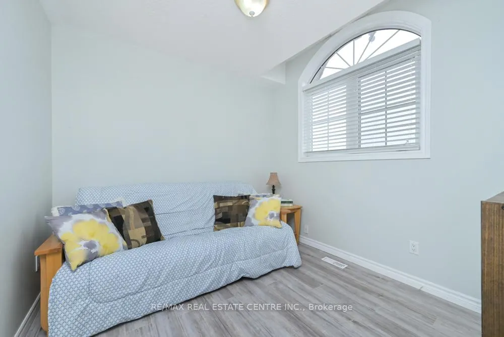 Photo 17 of 114 Marion Street, Shelburne — HOMEH