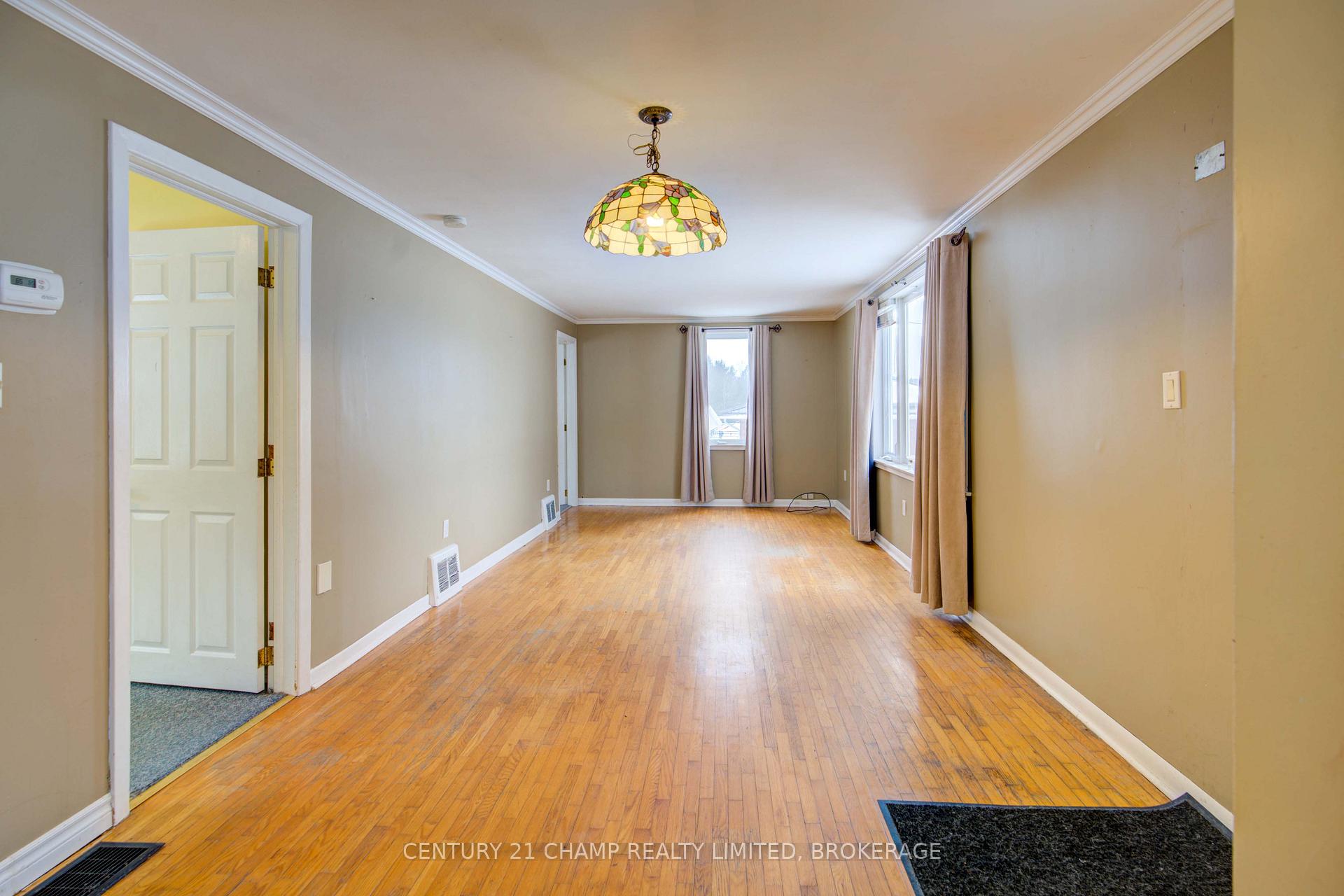 Photo 5 of 7670 38 Road, Frontenac, Frontenac South — HOMEH