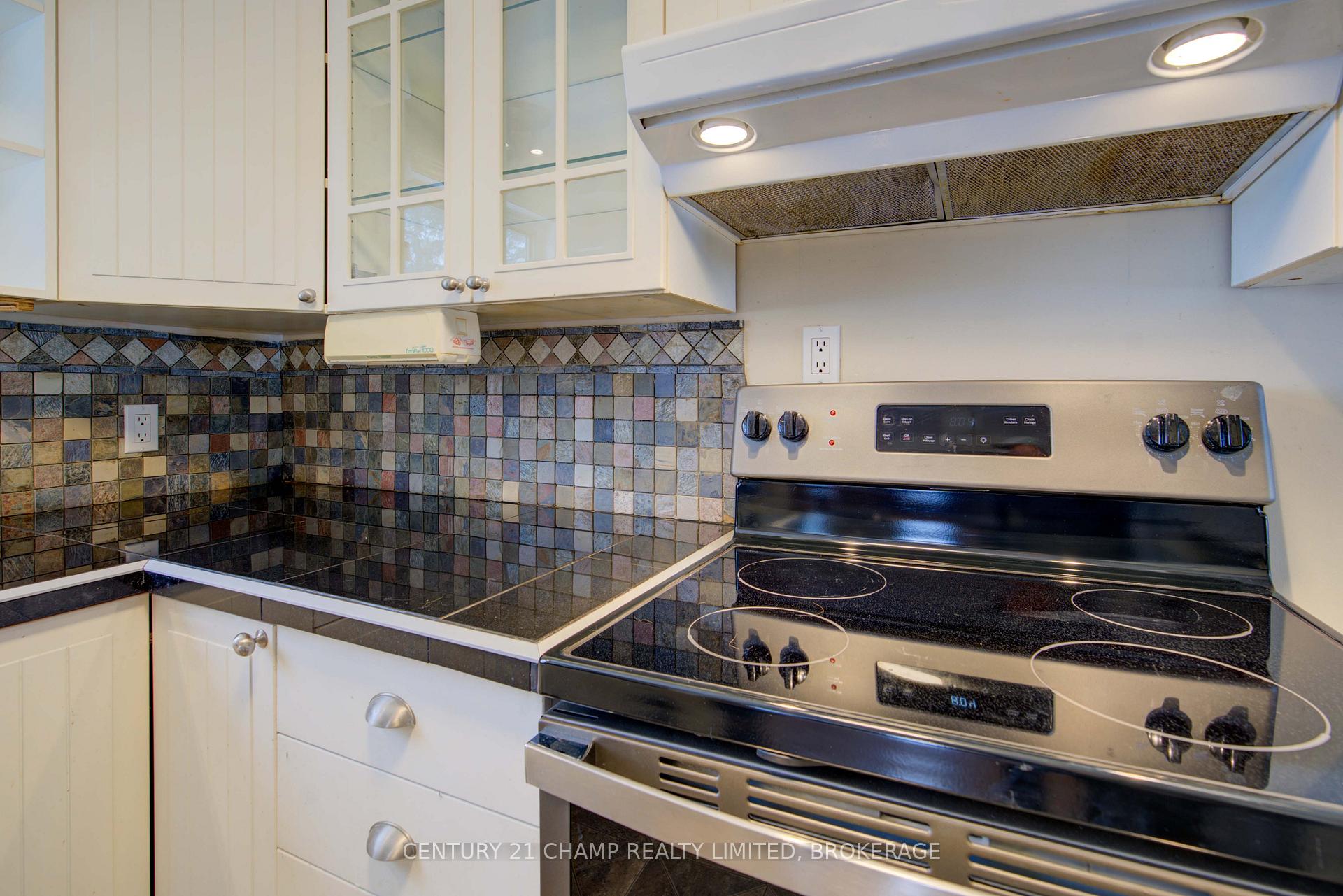 Photo 12 of 7670 38 Road, Frontenac, Frontenac South — HOMEH