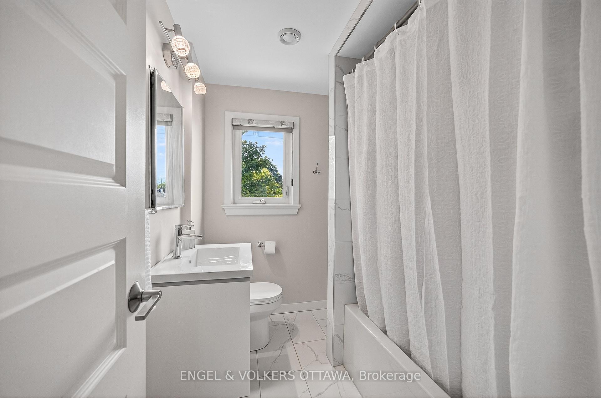 Photo 29 of 557 Roosevelt Avenue, Ottawa, McKellar/Highland — HOMEH