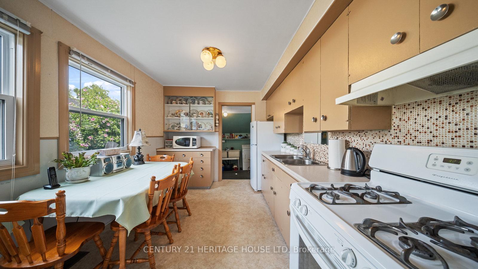 Photo 11 of 25 East 33rd Street, Hamilton, Raleigh — HOMEH