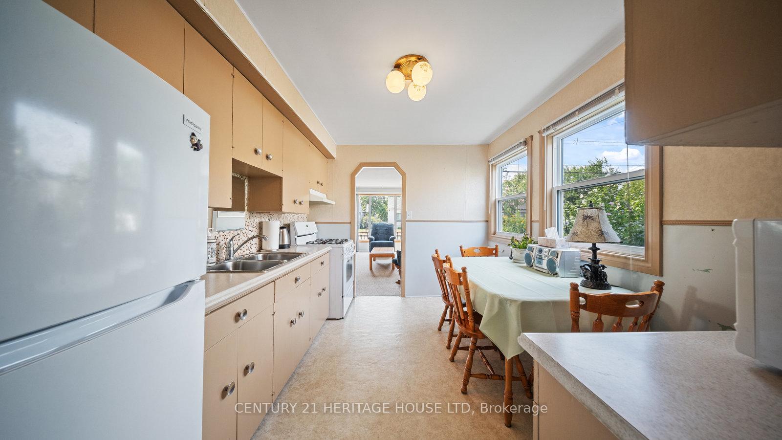 Photo 13 of 25 East 33rd Street, Hamilton, Raleigh — HOMEH