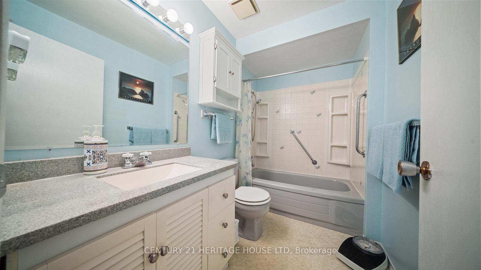 Photo 18 of 25 East 33rd Street, Hamilton, Raleigh — HOMEH