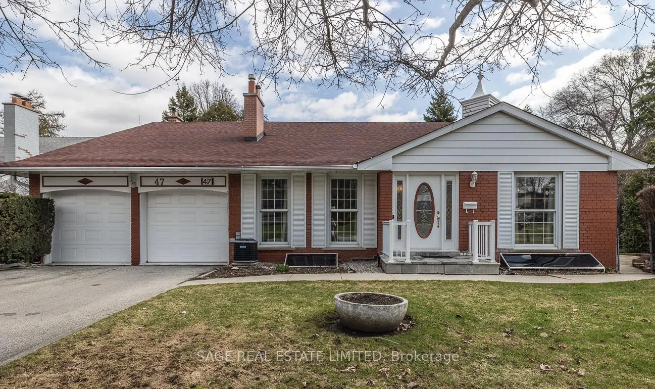 Photo 1 of 47 Ravensbourne Crescent, Etobicoke, Princess-Rosethorn — HOMEH