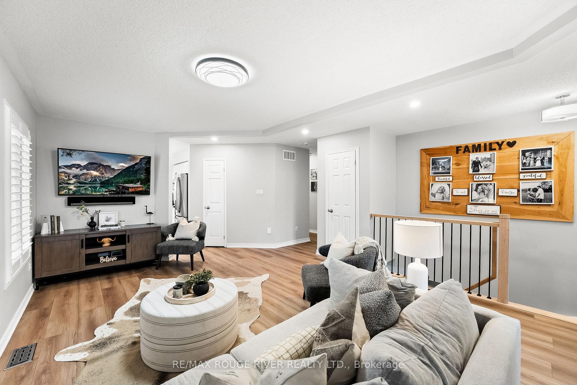 Photo 9 of 60 Rickaby Street, Clarington, Bowmanville — HOMEH