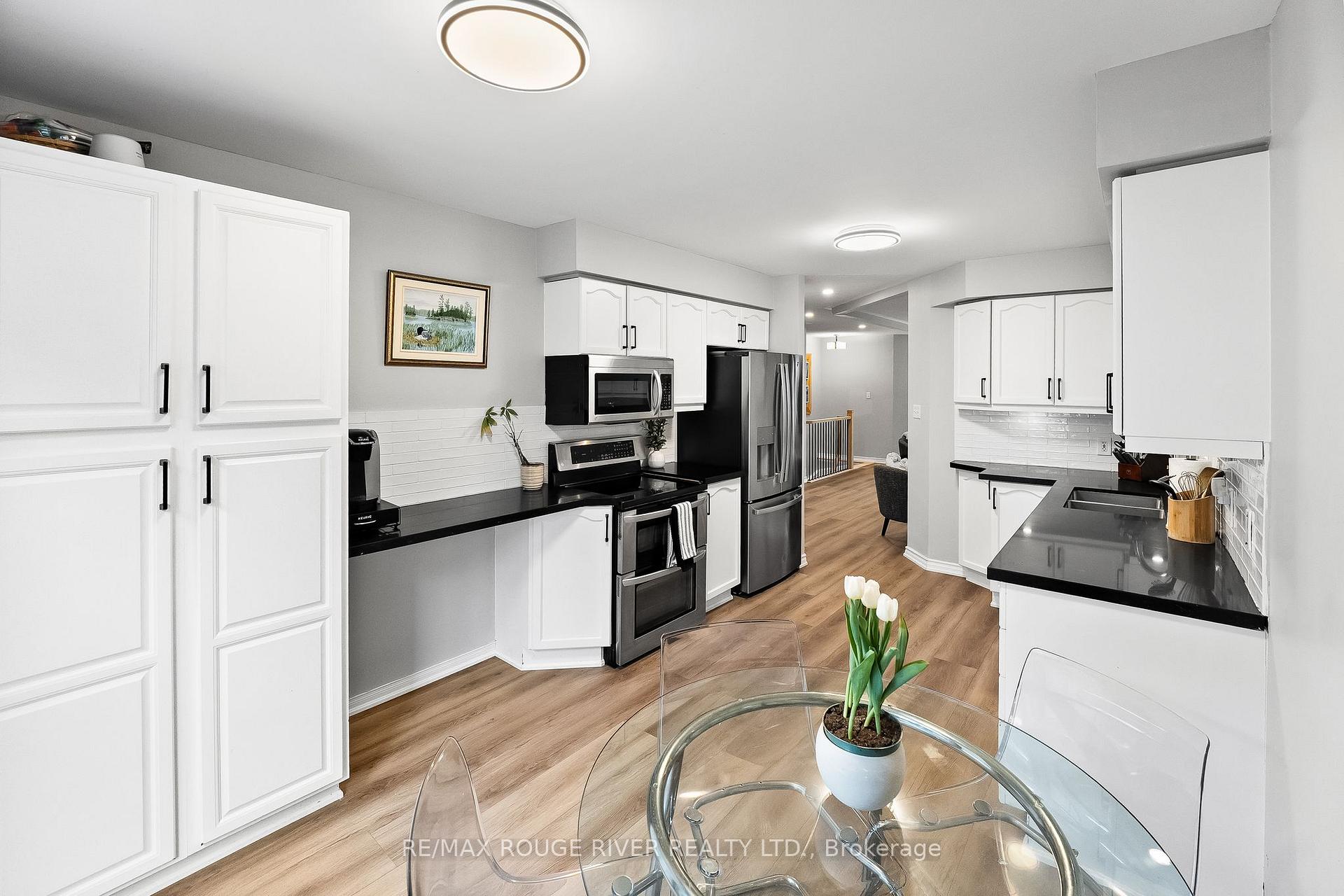 Photo 16 of 60 Rickaby Street, Clarington, Bowmanville — HOMEH