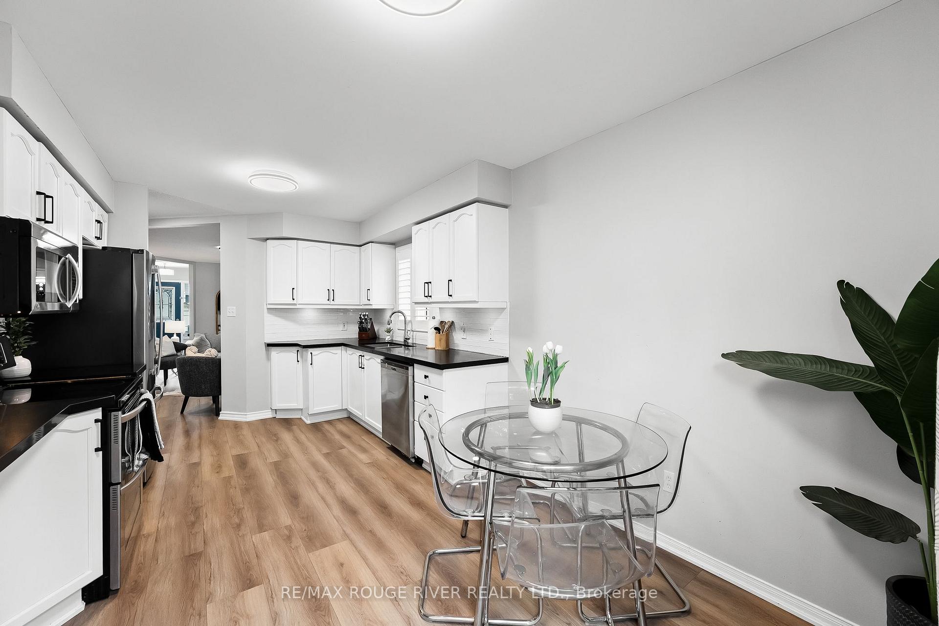 Photo 17 of 60 Rickaby Street, Clarington, Bowmanville — HOMEH
