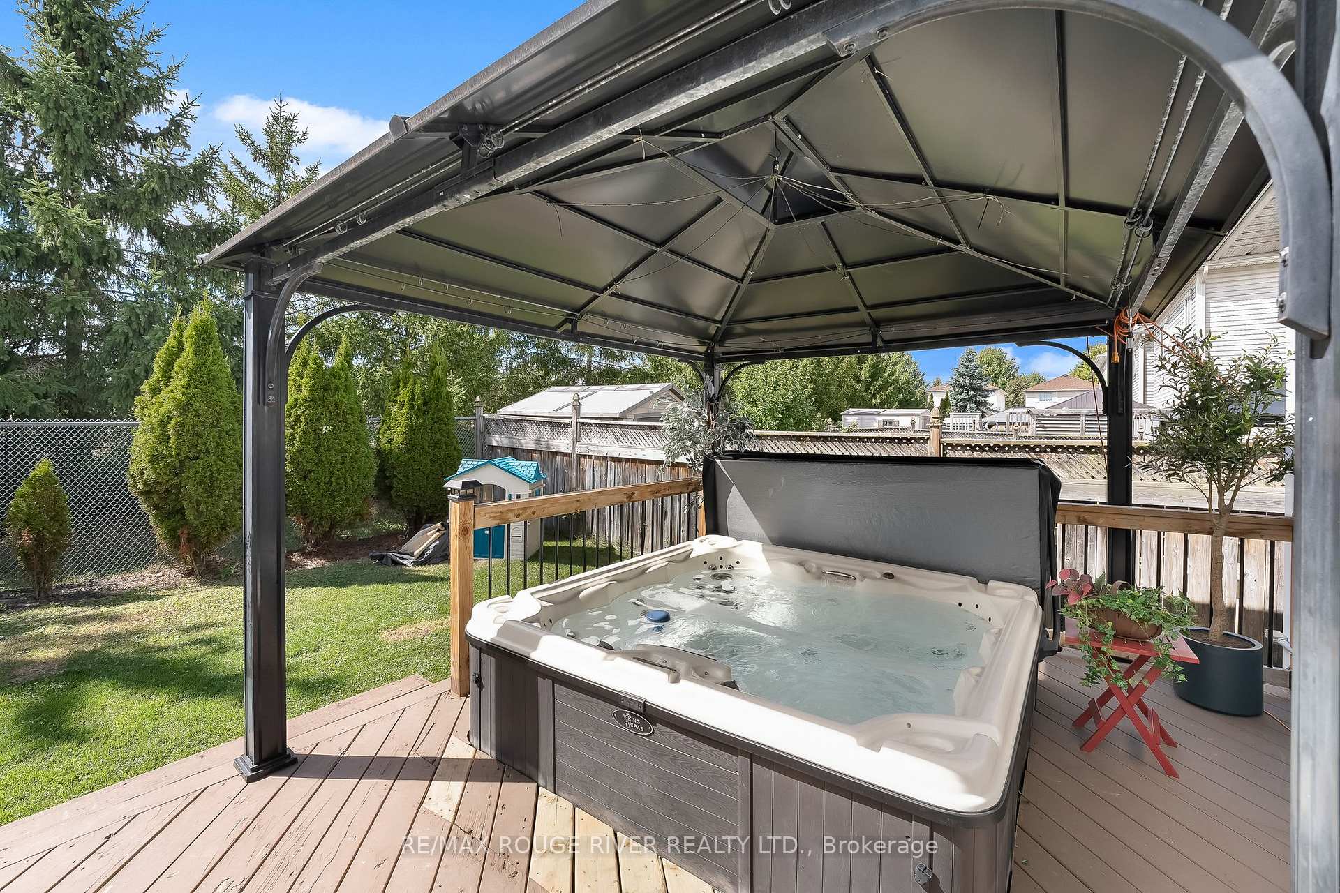 Photo 40 of 60 Rickaby Street, Clarington, Bowmanville — HOMEH