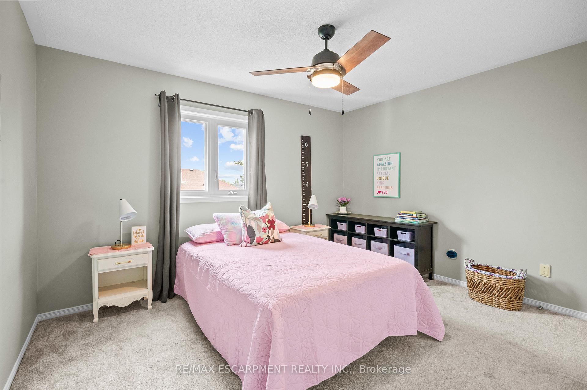 Photo 19 of 146 Rockhaven Lane, Hamilton, Waterdown — HOMEH