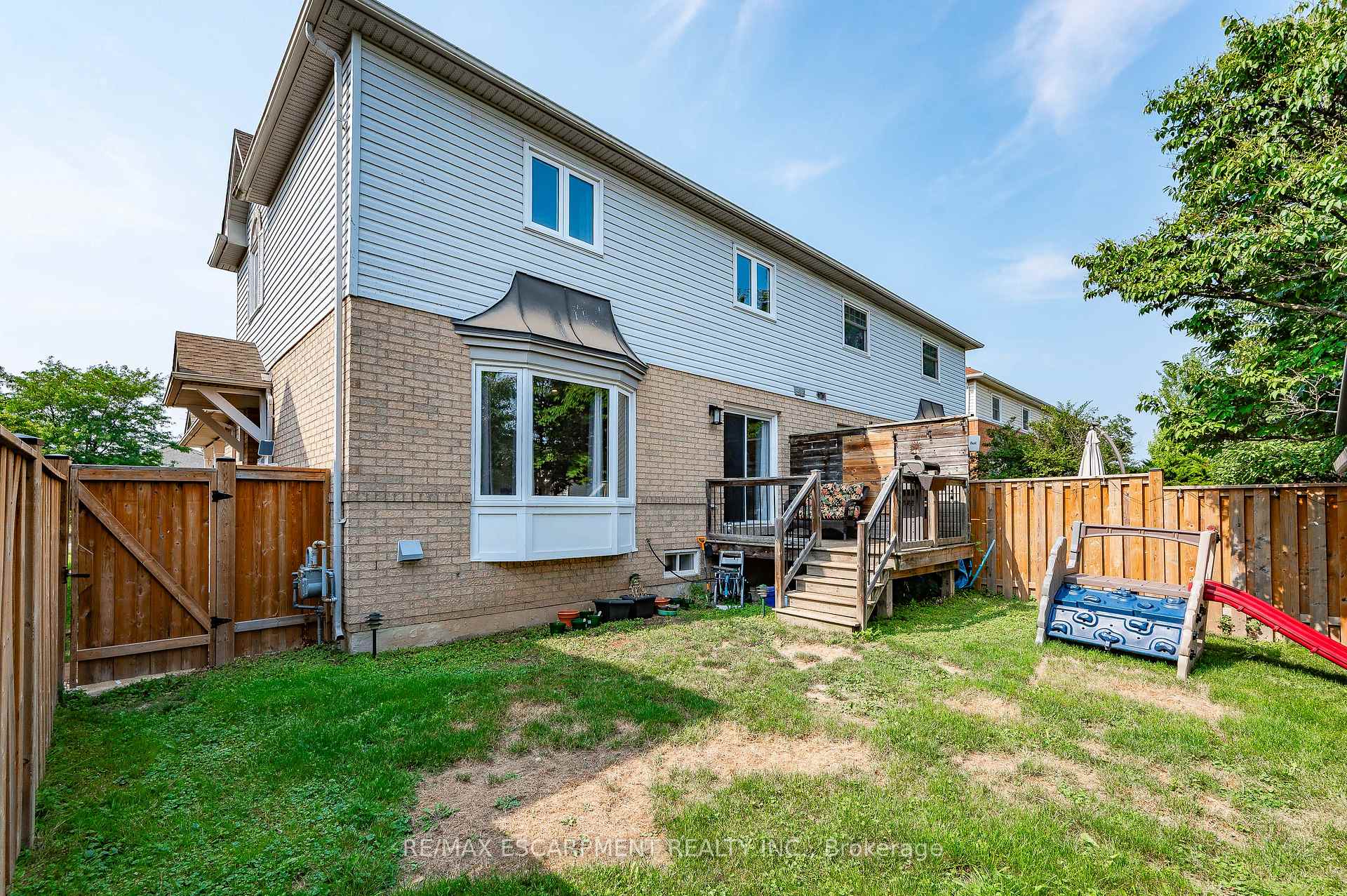 Photo 26 of 146 Rockhaven Lane, Hamilton, Waterdown — HOMEH