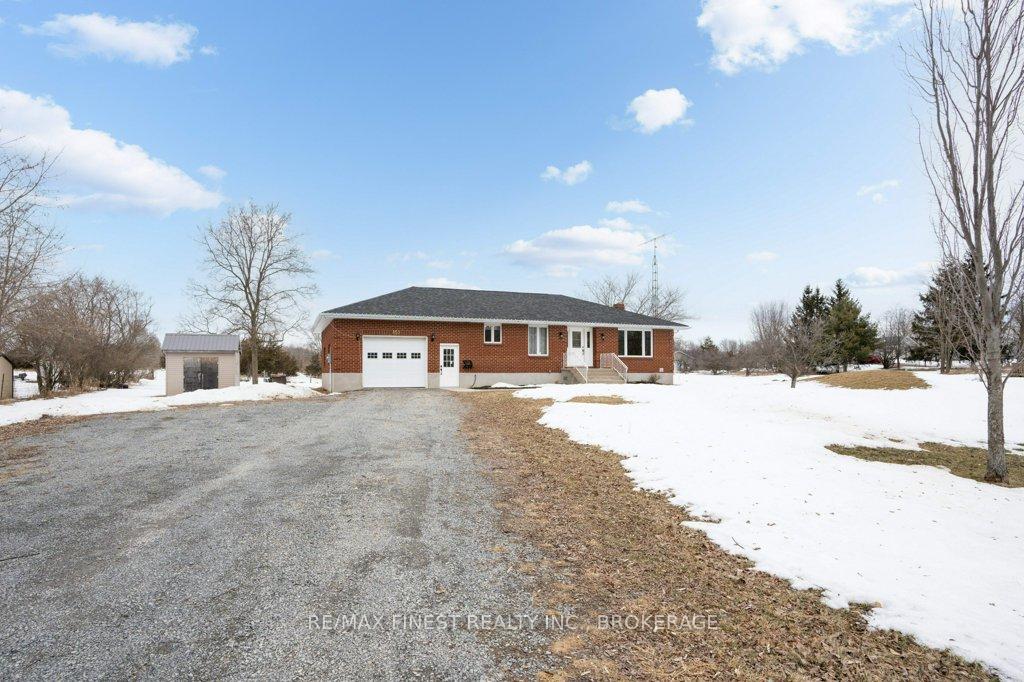 Photo 2 of 3152 Sunbury Road, Frontenac, Frontenac South — HOMEH
