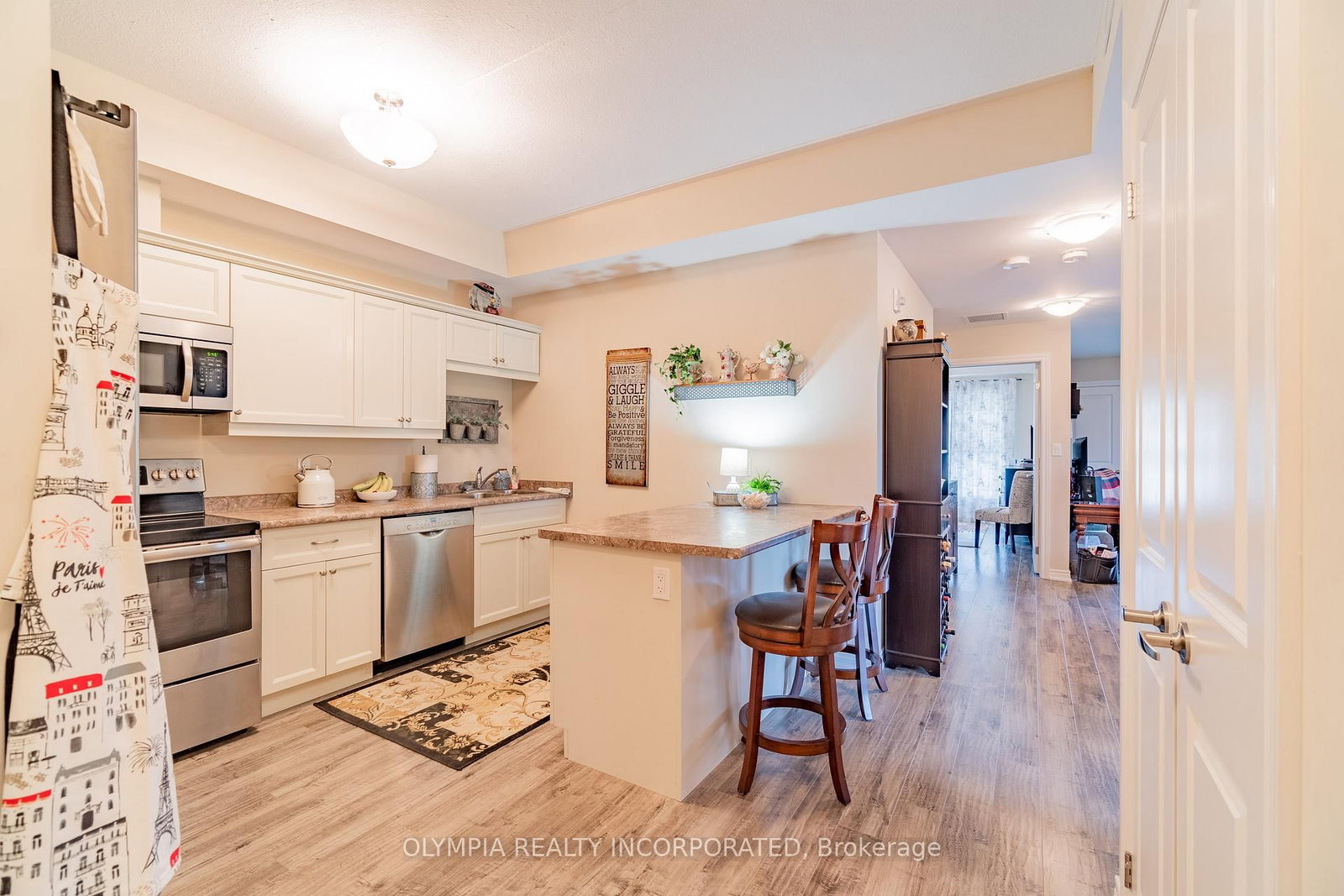 Photo 3 of Unit 316, 4644 Pettit Ave, Niagara Falls, Morrison — HOMEH