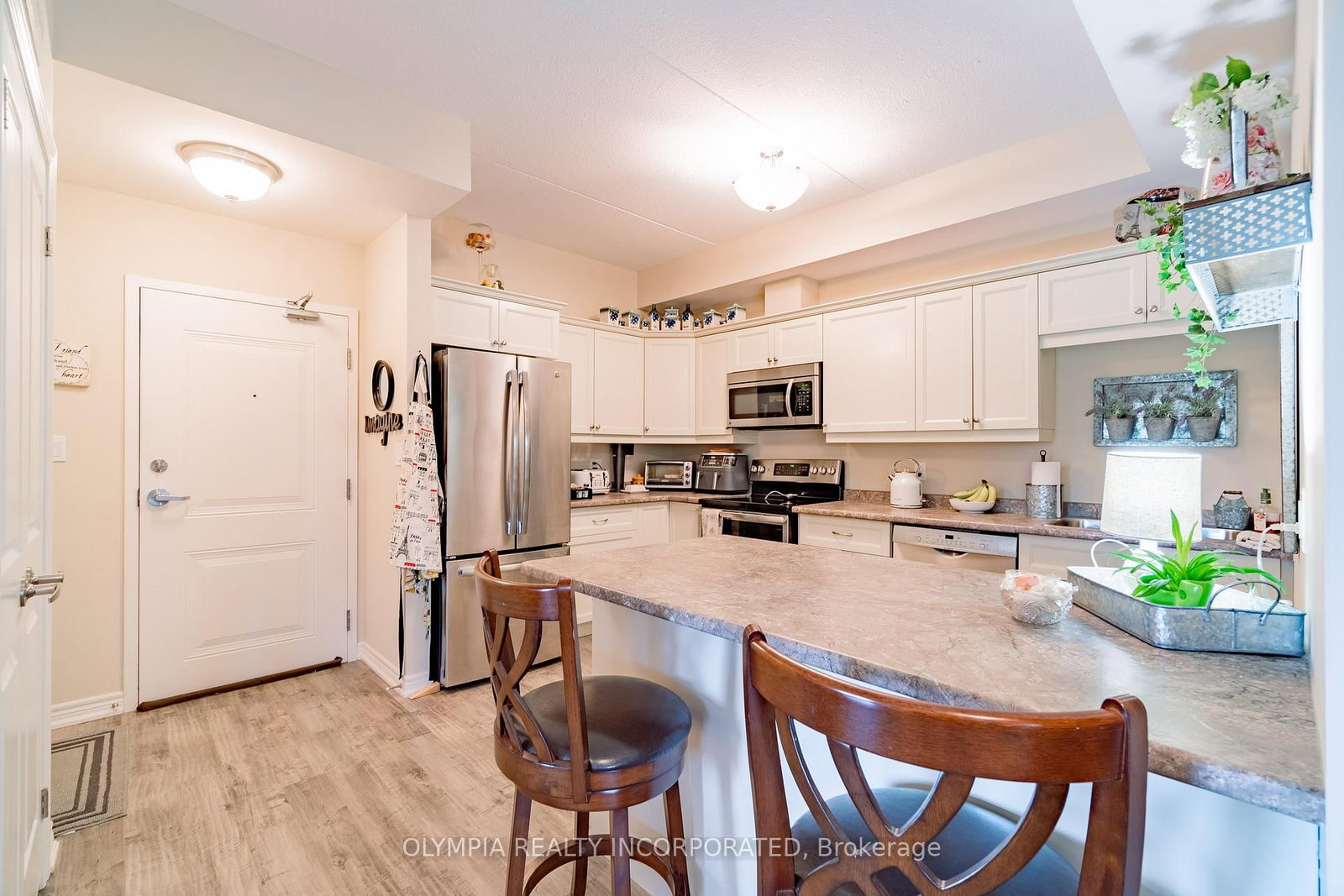 Photo 4 of Unit 316, 4644 Pettit Ave, Niagara Falls, Morrison — HOMEH