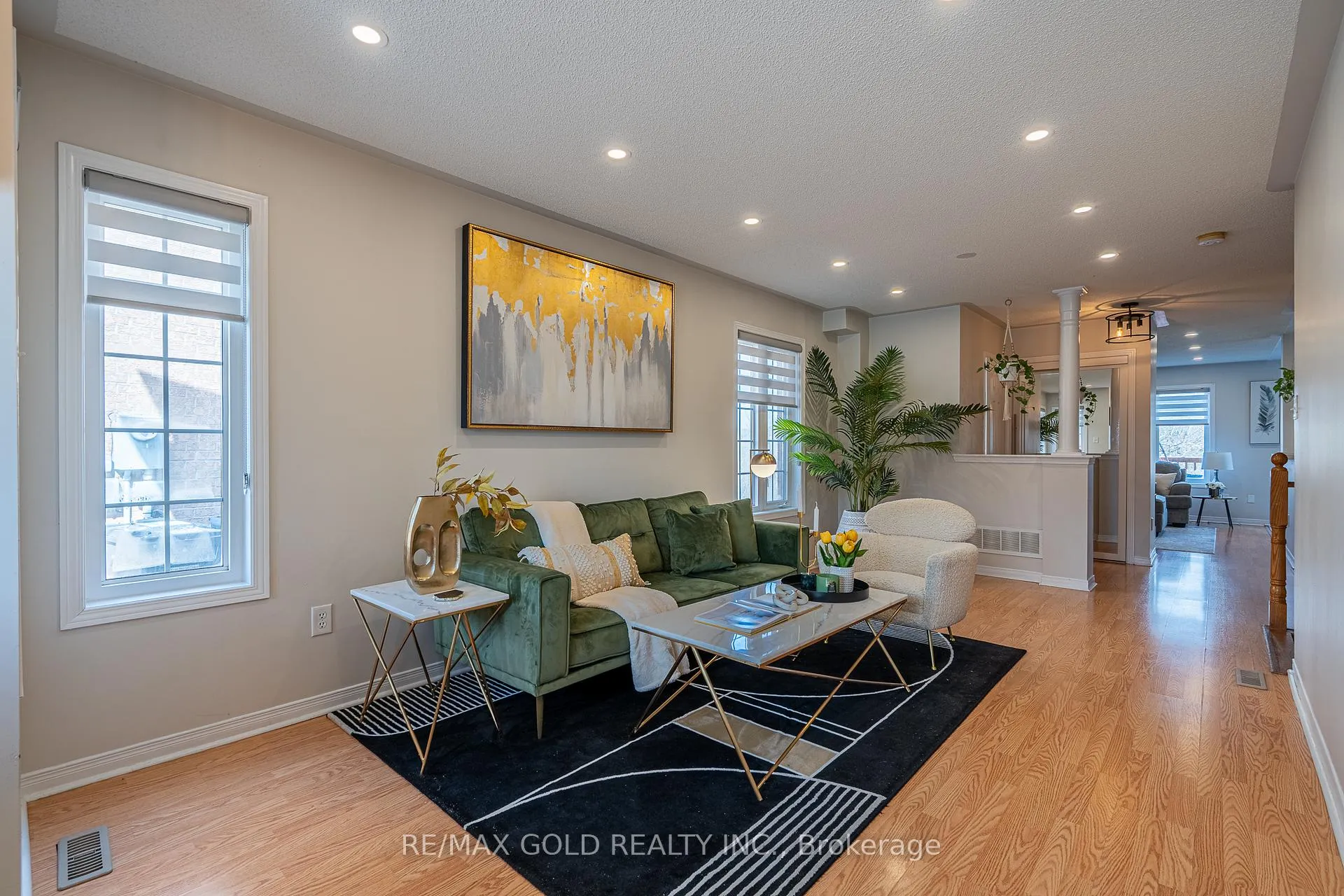 Photo 3 of 113 Rockgarden Trail, Brampton, Sandringham-Wellington — HOMEH