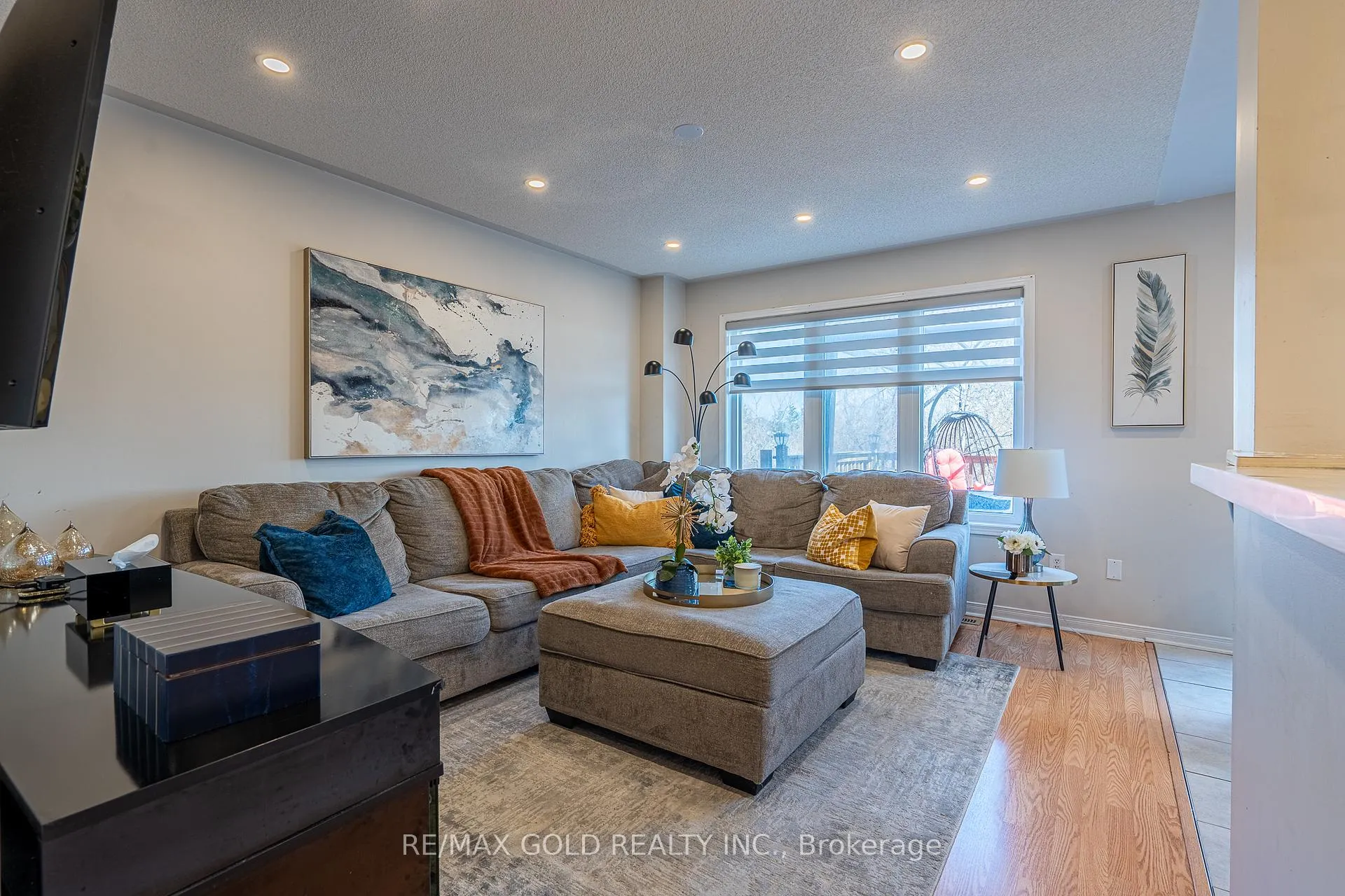 Photo 9 of 113 Rockgarden Trail, Brampton, Sandringham-Wellington — HOMEH