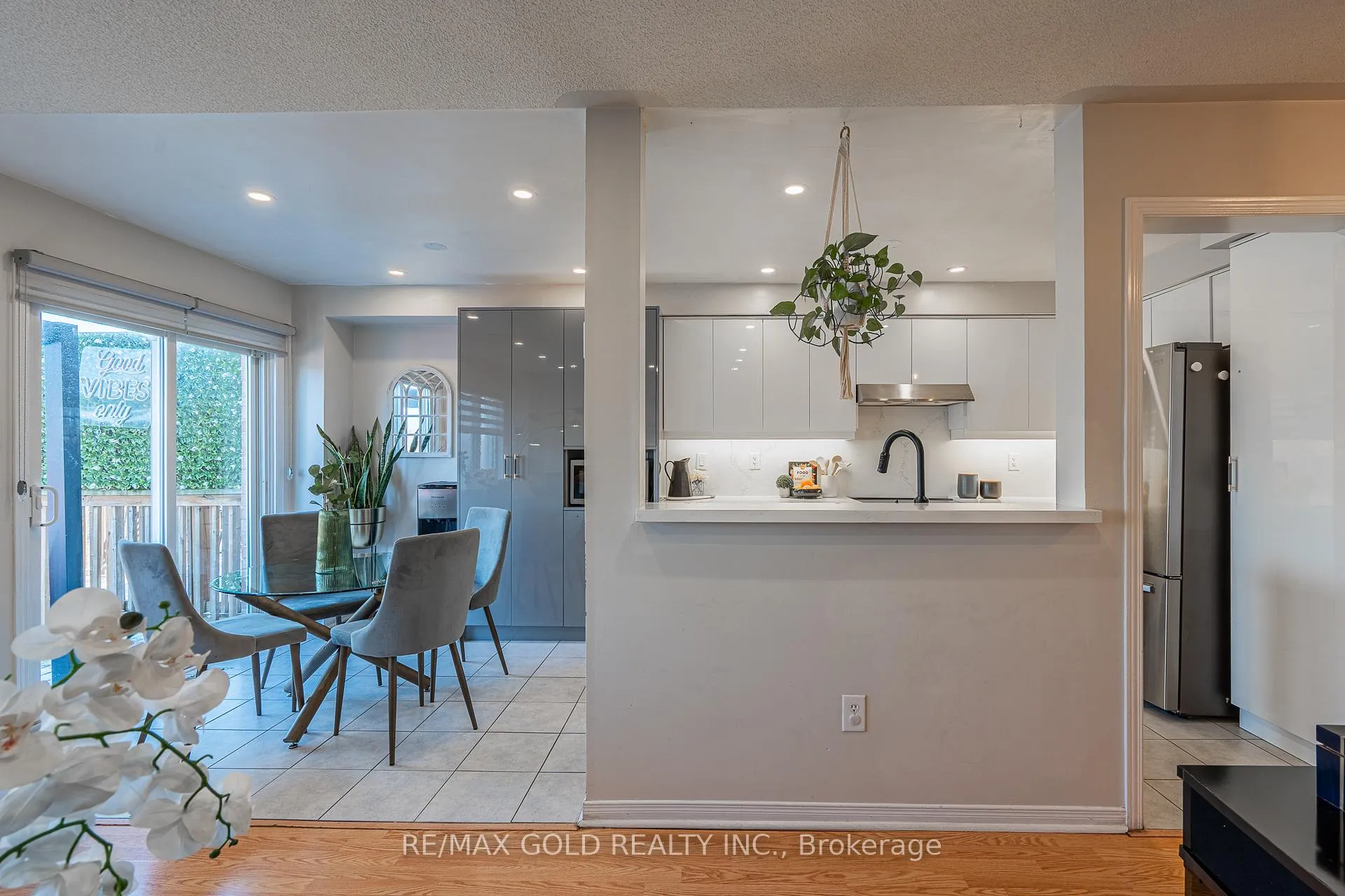 Photo 11 of 113 Rockgarden Trail, Brampton, Sandringham-Wellington — HOMEH