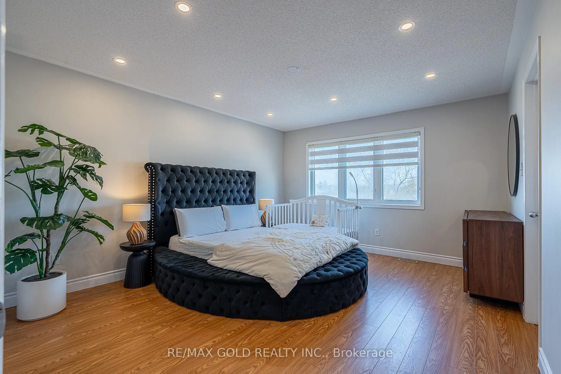 Photo 17 of 113 Rockgarden Trail, Brampton, Sandringham-Wellington — HOMEH