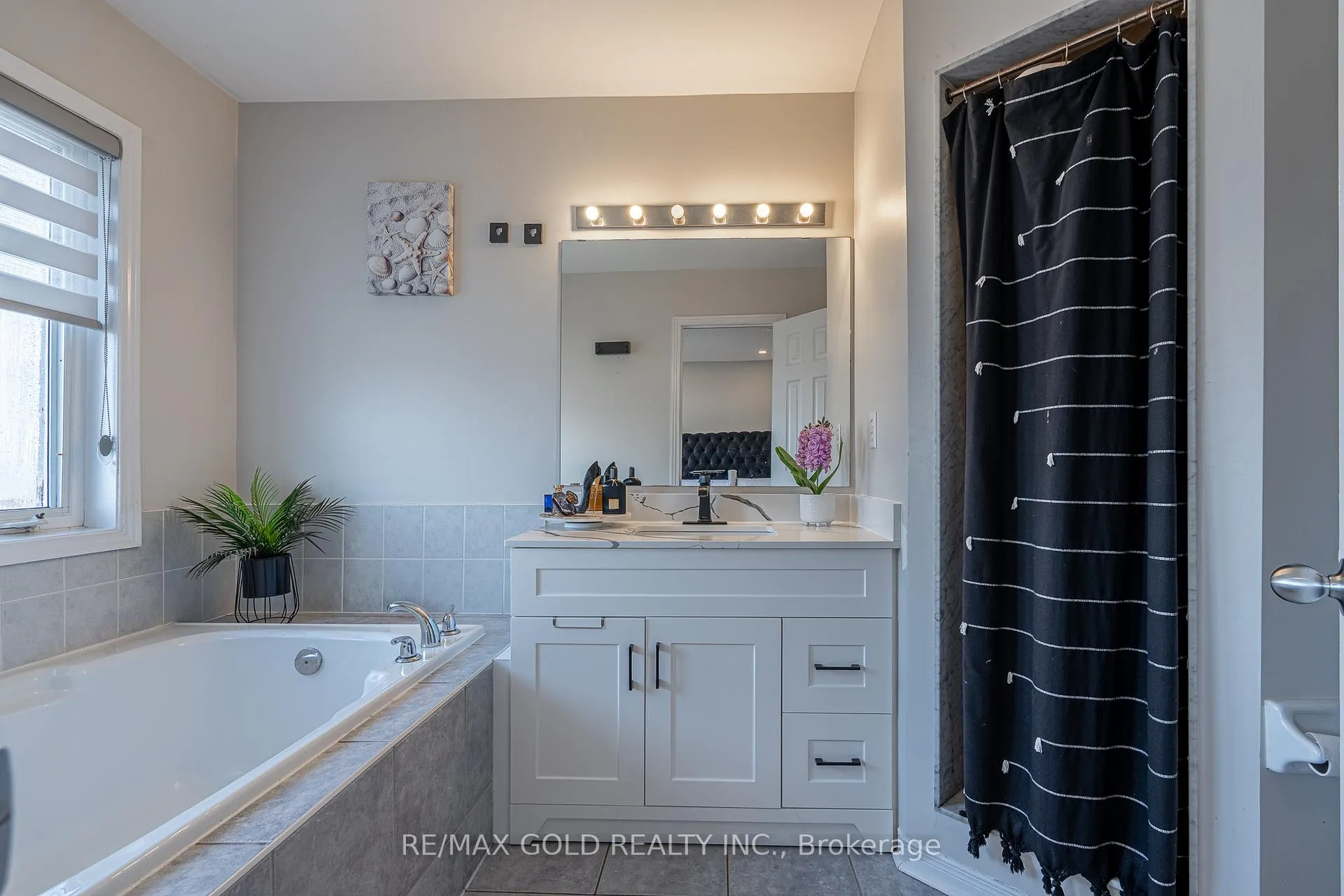 Photo 20 of 113 Rockgarden Trail, Brampton, Sandringham-Wellington — HOMEH