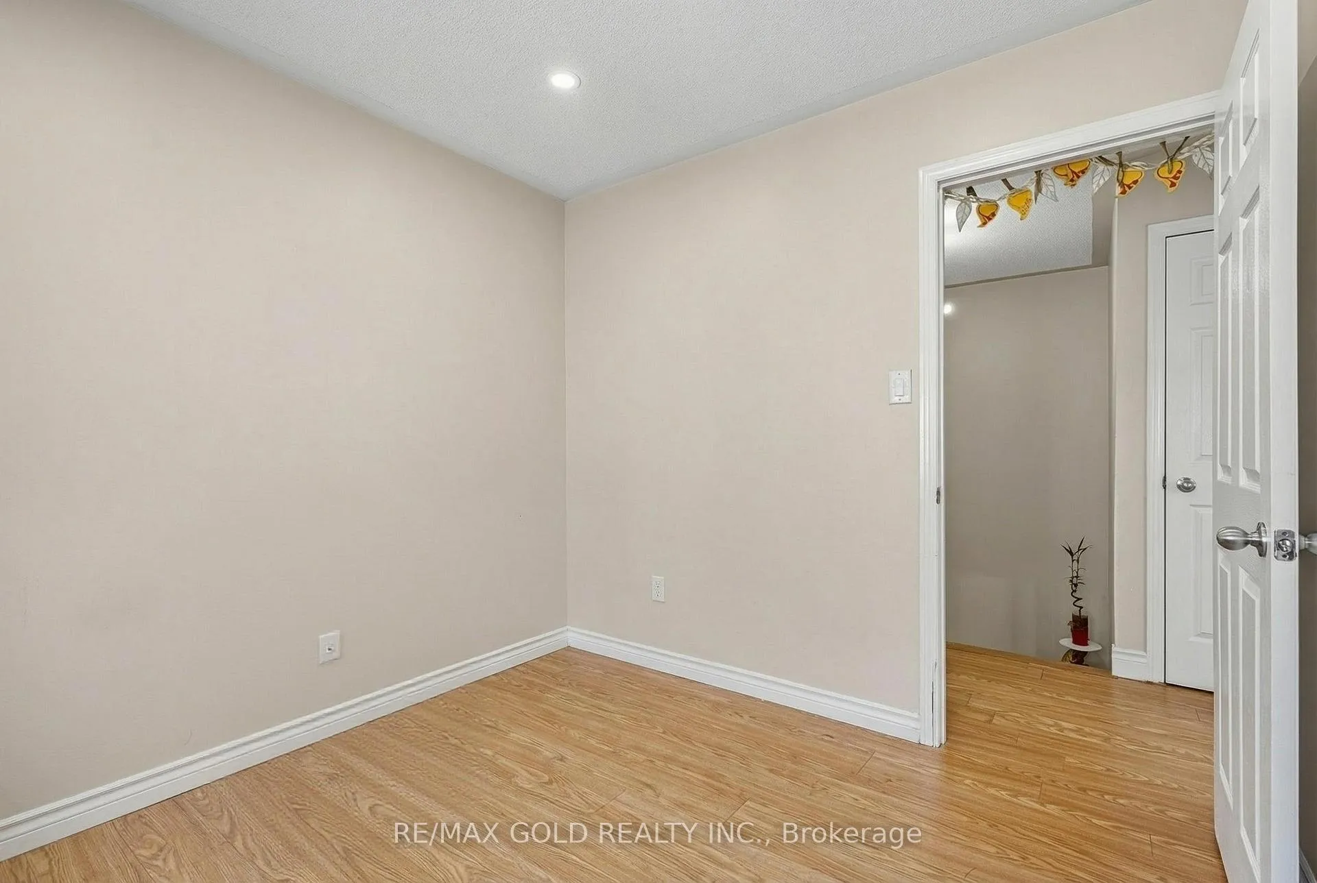 Photo 28 of 113 Rockgarden Trail, Brampton, Sandringham-Wellington — HOMEH