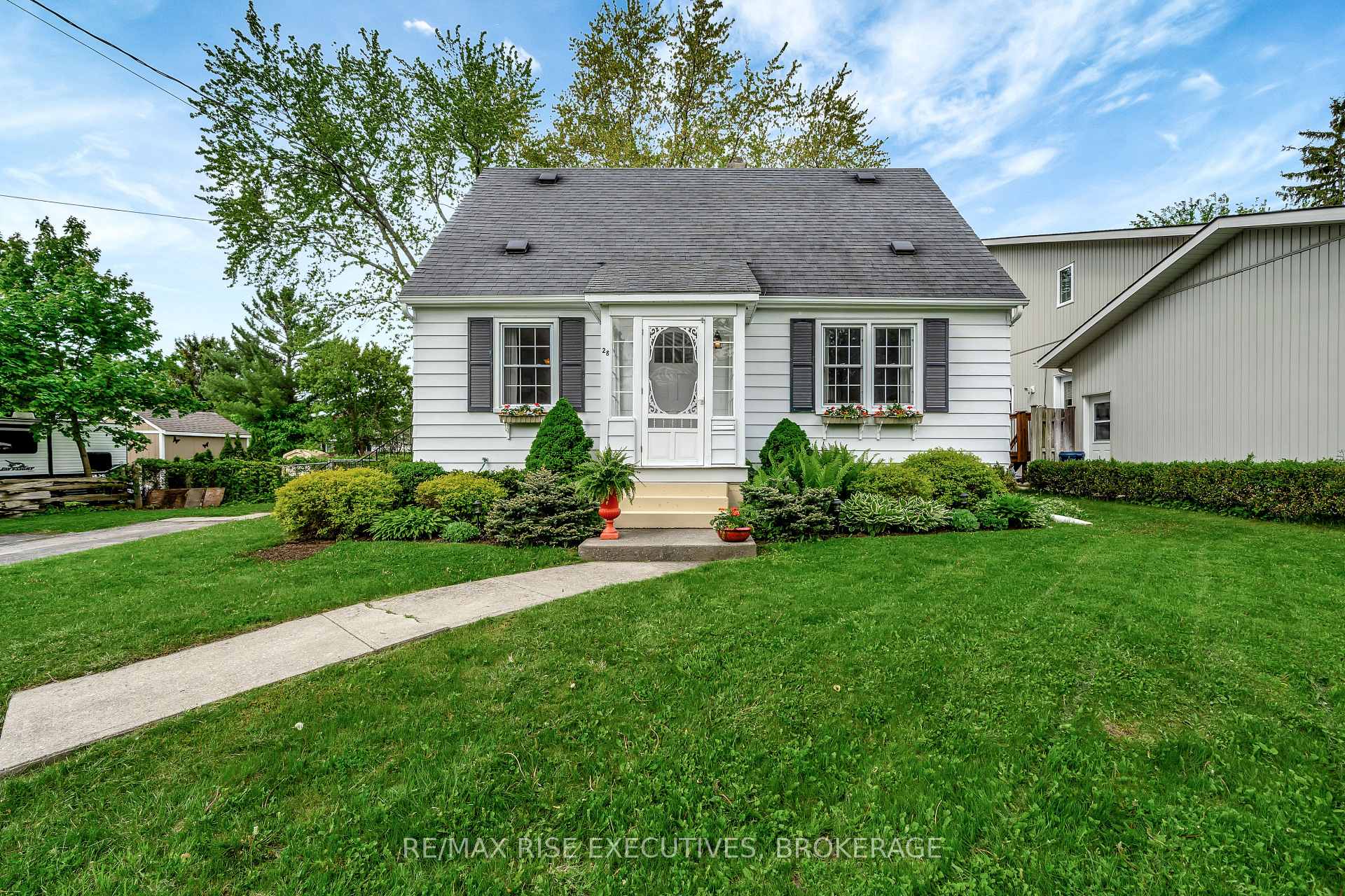 Photo 1 of 28 Lemoine Street, Belleville, Belleville Ward — HOMEH