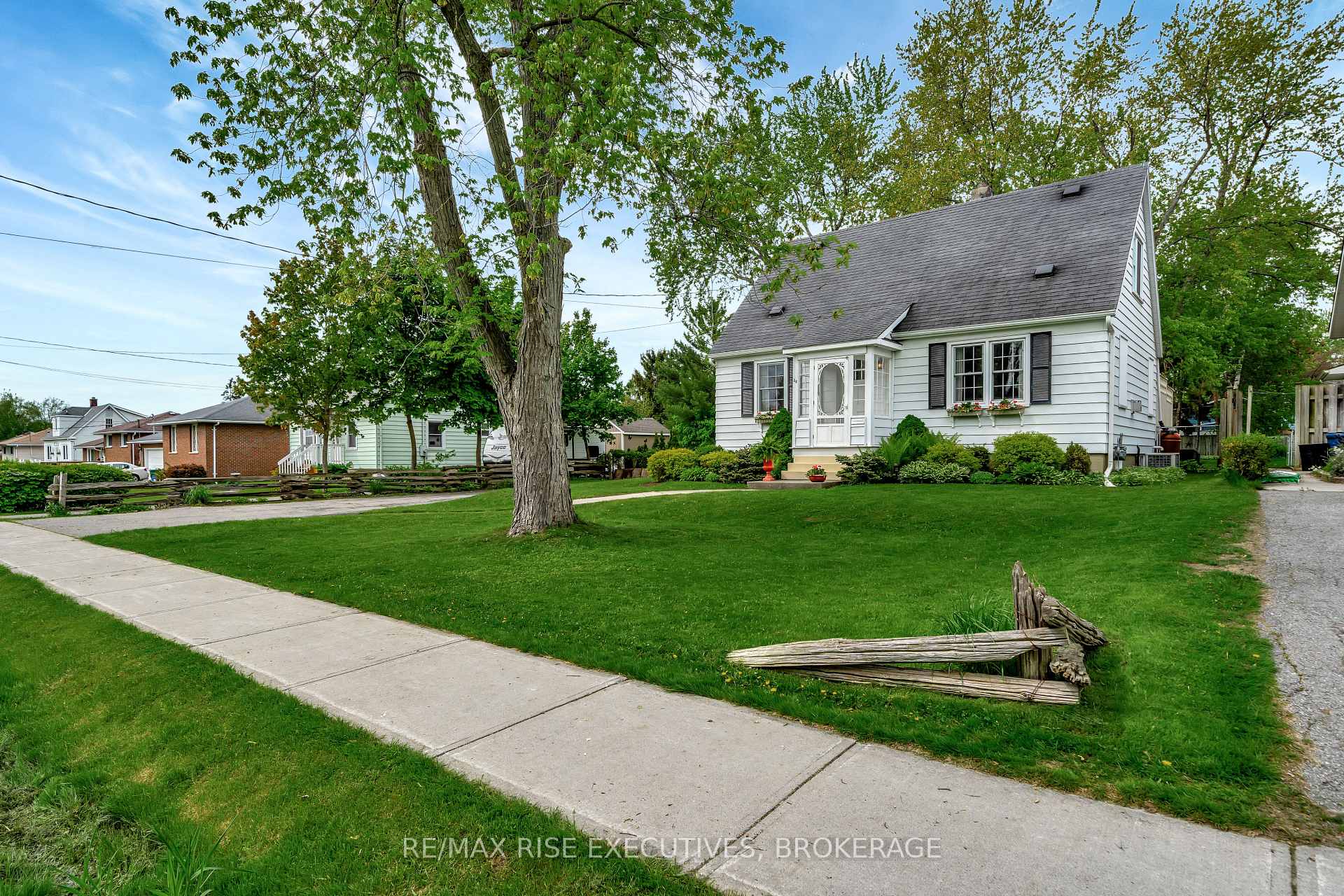Photo 43 of 28 Lemoine Street, Belleville, Belleville Ward — HOMEH