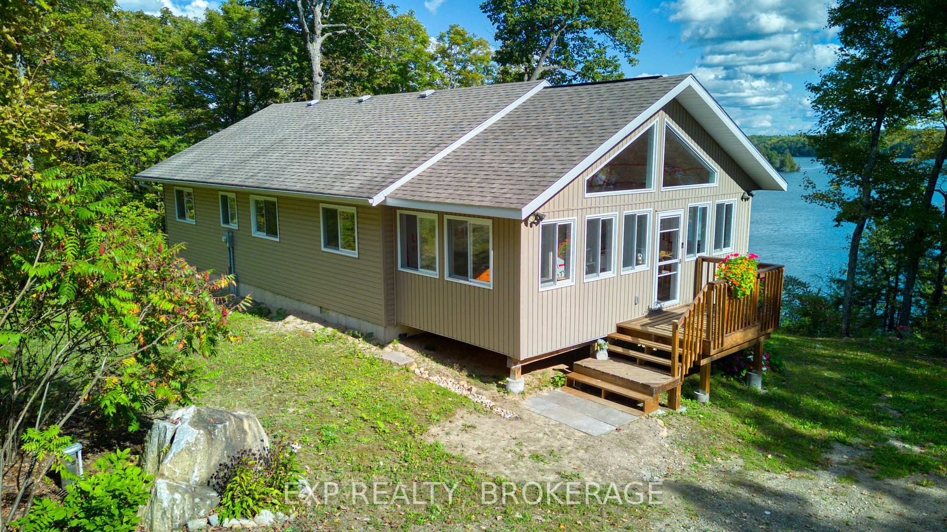 Photo 2 of 1055 Almost Lane, Frontenac, Frontenac North — HOMEH
