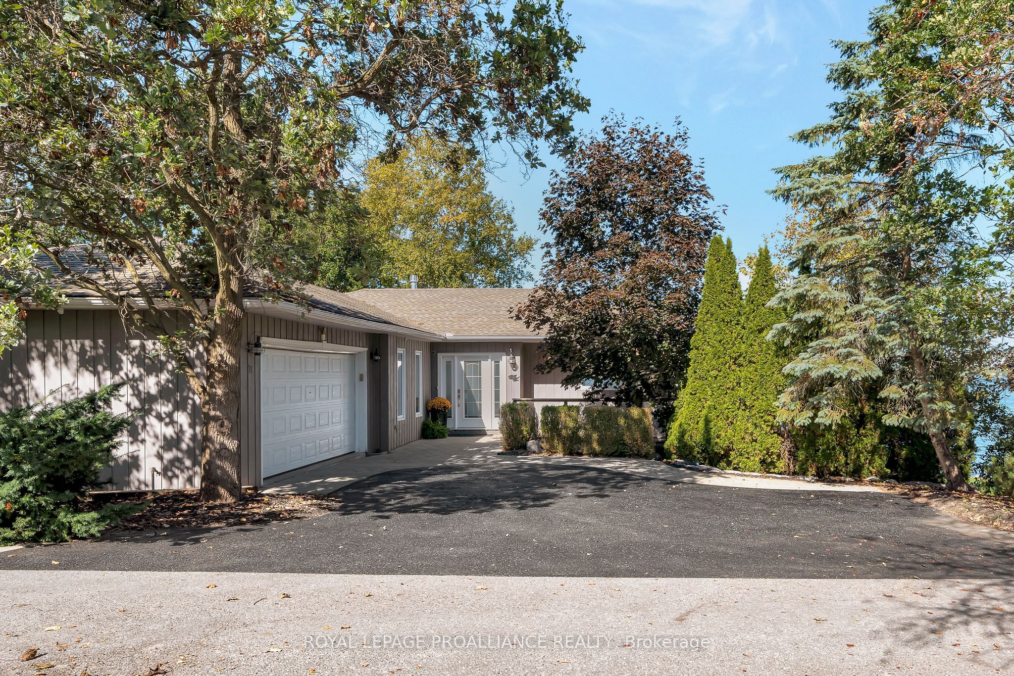 Photo 48 of 39 Eastern Avenue, Prince Edward County, Ameliasburg Ward — HOMEH