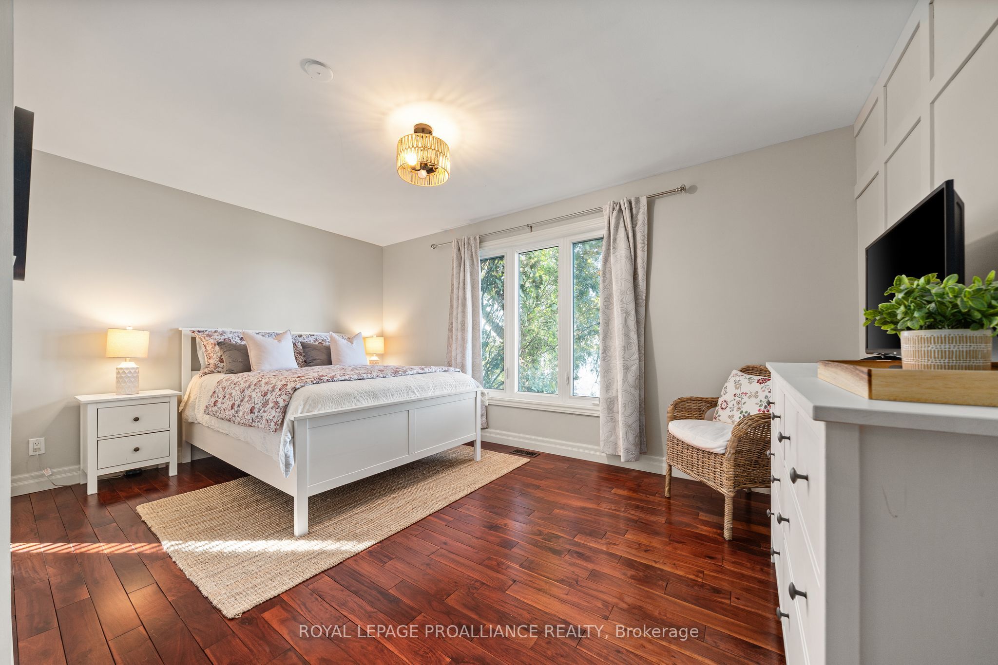 Photo 65 of 39 Eastern Avenue, Prince Edward County, Ameliasburg Ward — HOMEH