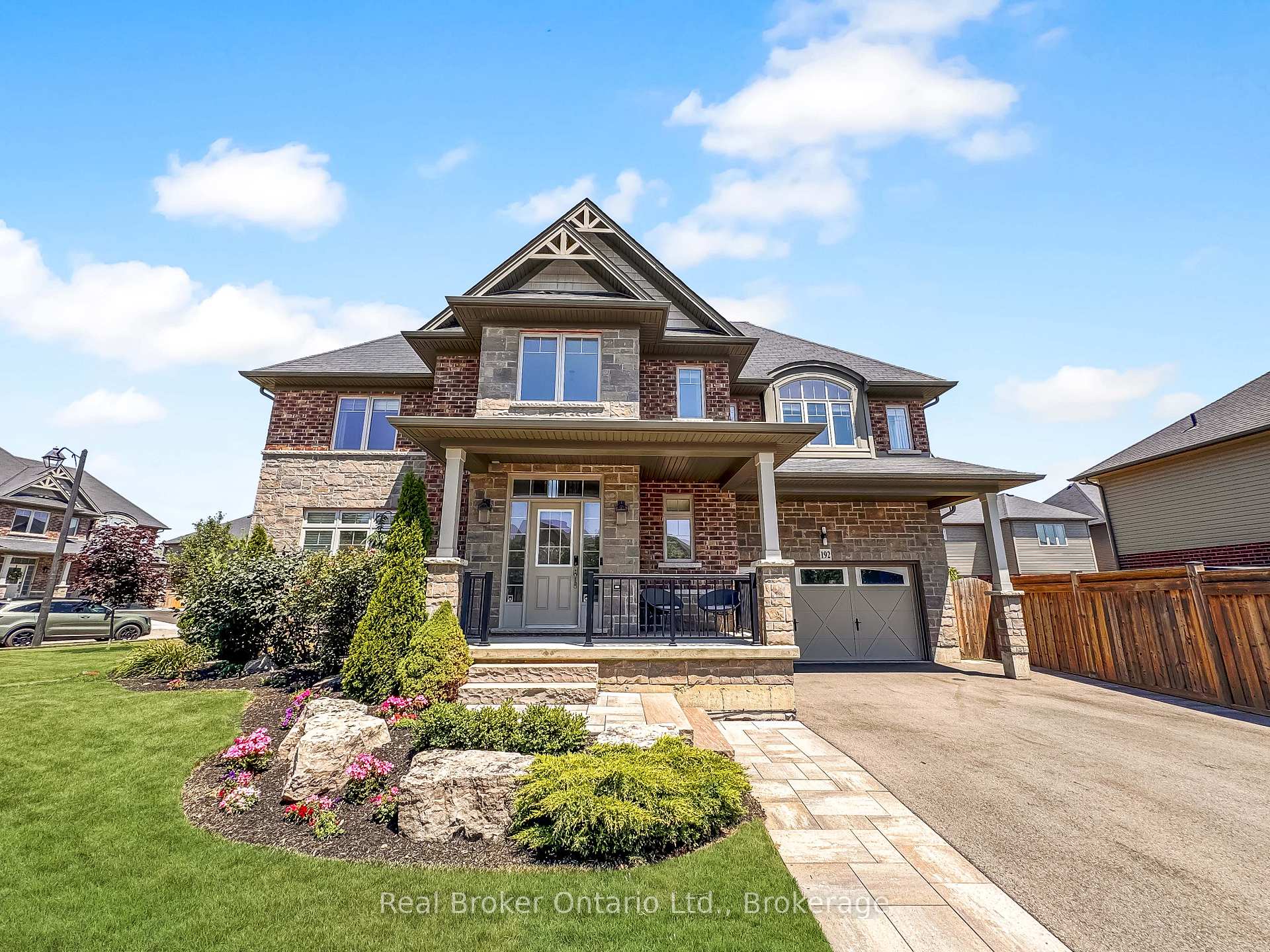 Photo 1 of 192 Pumpkin Pass, Hamilton, Binbrook — HOMEH