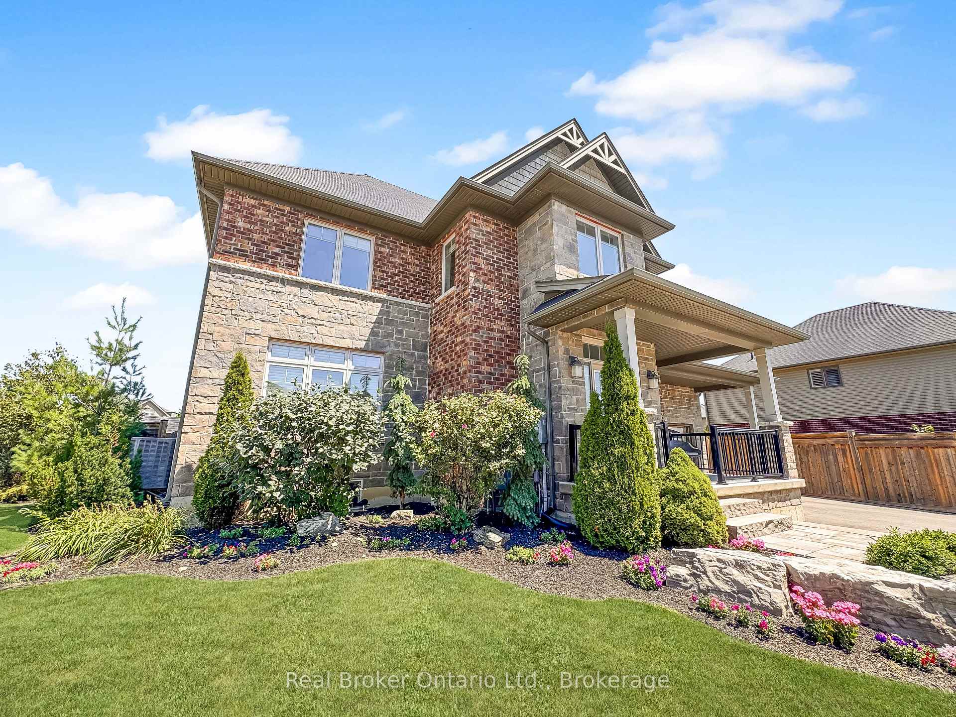 Photo 44 of 192 Pumpkin Pass, Hamilton, Binbrook — HOMEH