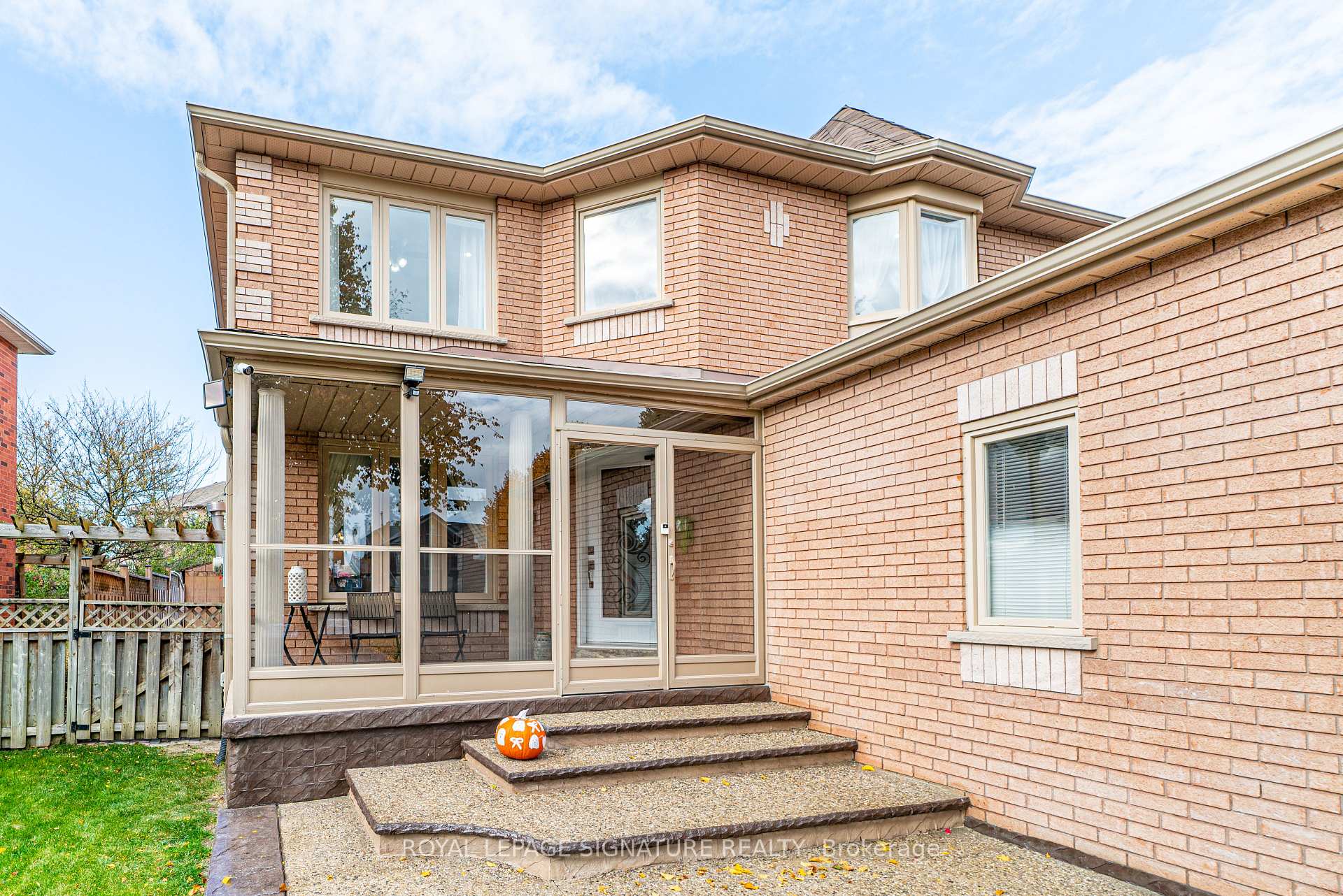 Photo 35 of 14 Hutton Crescent, Caledon, Rural Caledon — HOMEH