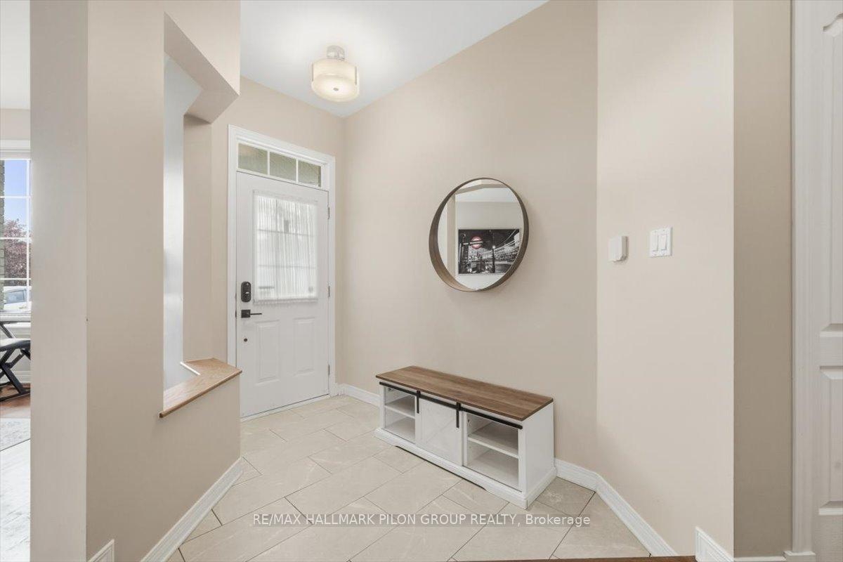 Photo 10 of 4434 Rainforest Drive, Ottawa, Riverside South/Gloucester Glen — HOMEH