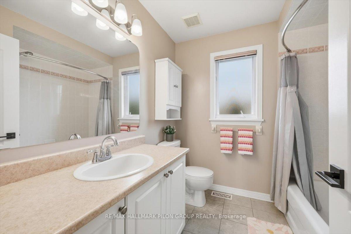 Photo 30 of 4434 Rainforest Drive, Ottawa, Riverside South/Gloucester Glen — HOMEH
