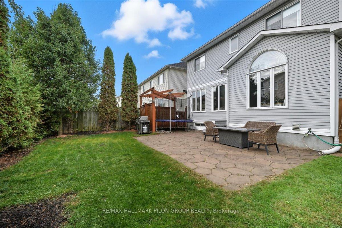 Photo 23 of 4434 Rainforest Drive, Ottawa, Riverside South/Gloucester Glen — HOMEH