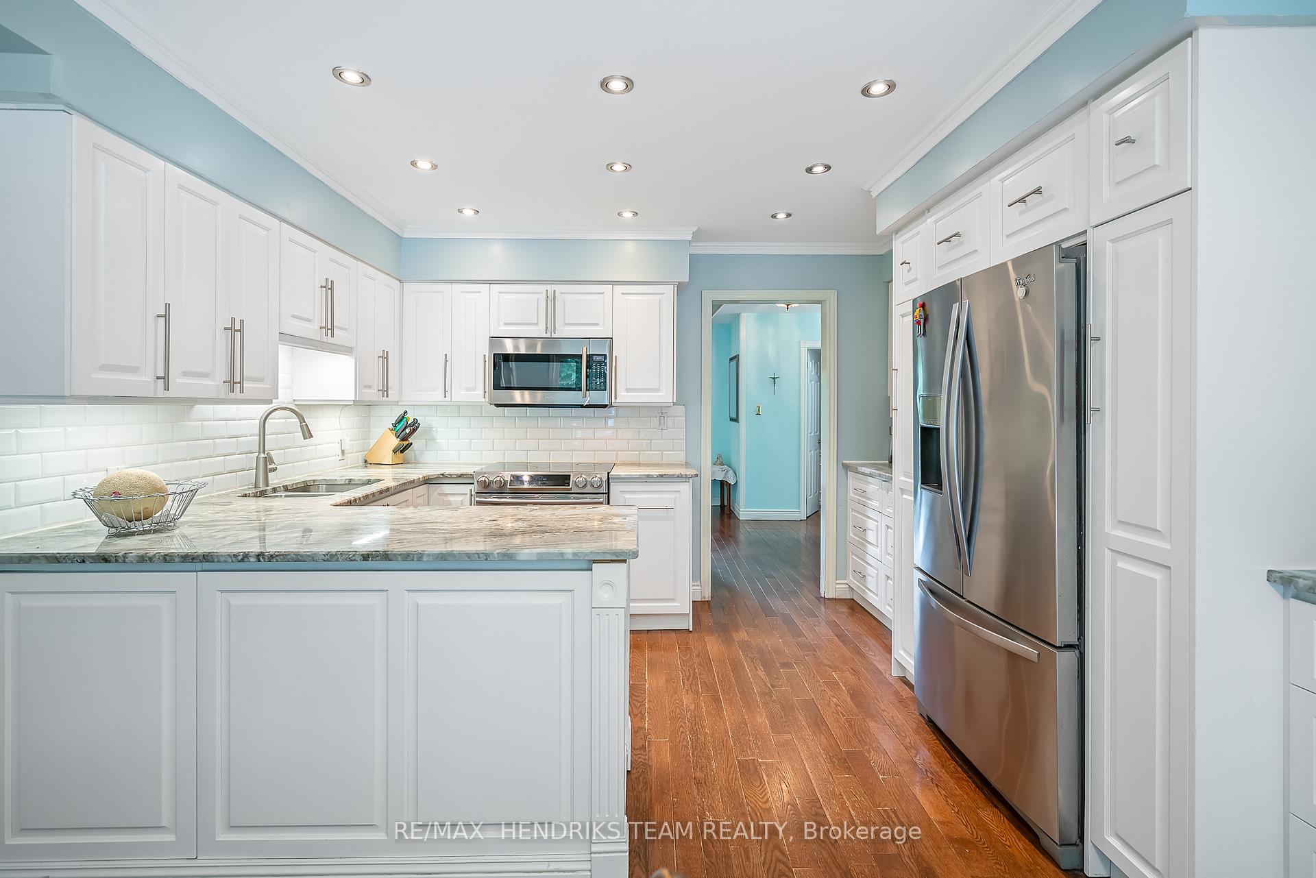 Photo 20 of 8 Sunhaven Court, Hamilton, Stoney Creek — HOMEH