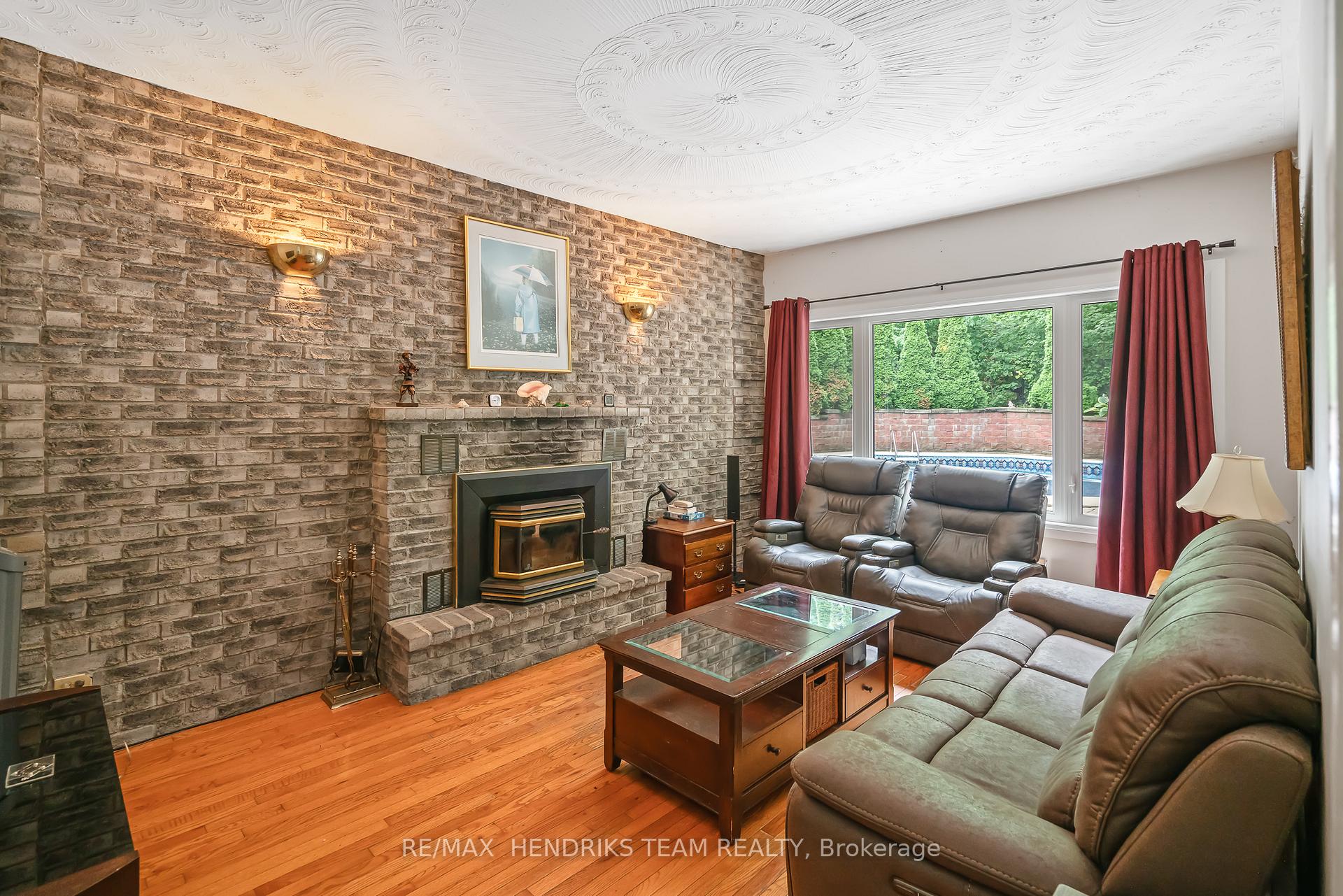 Photo 24 of 8 Sunhaven Court, Hamilton, Stoney Creek — HOMEH