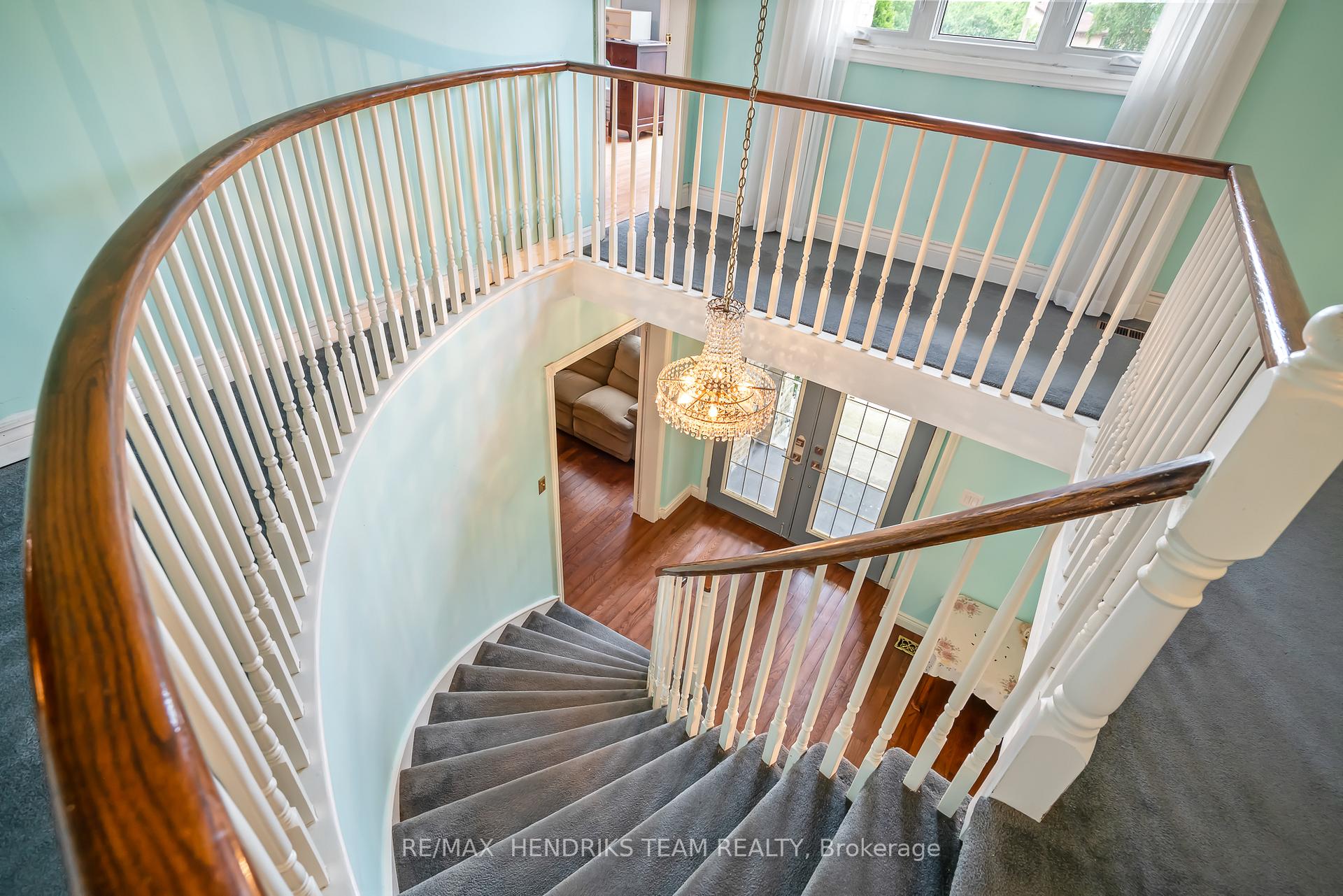 Photo 28 of 8 Sunhaven Court, Hamilton, Stoney Creek — HOMEH