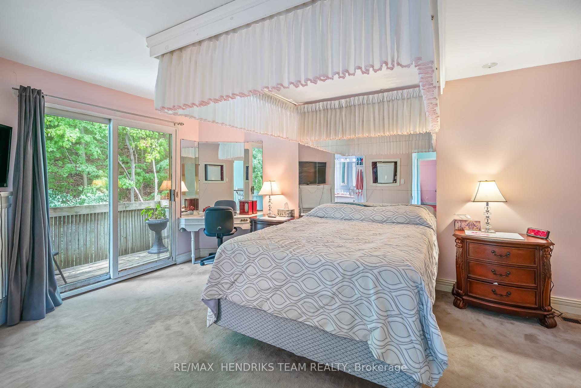 Photo 30 of 8 Sunhaven Court, Hamilton, Stoney Creek — HOMEH
