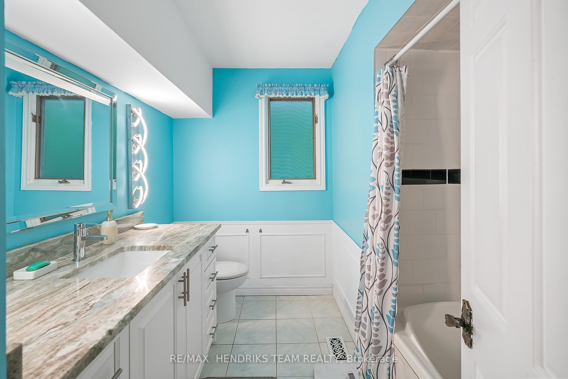 Photo 38 of 8 Sunhaven Court, Hamilton, Stoney Creek — HOMEH