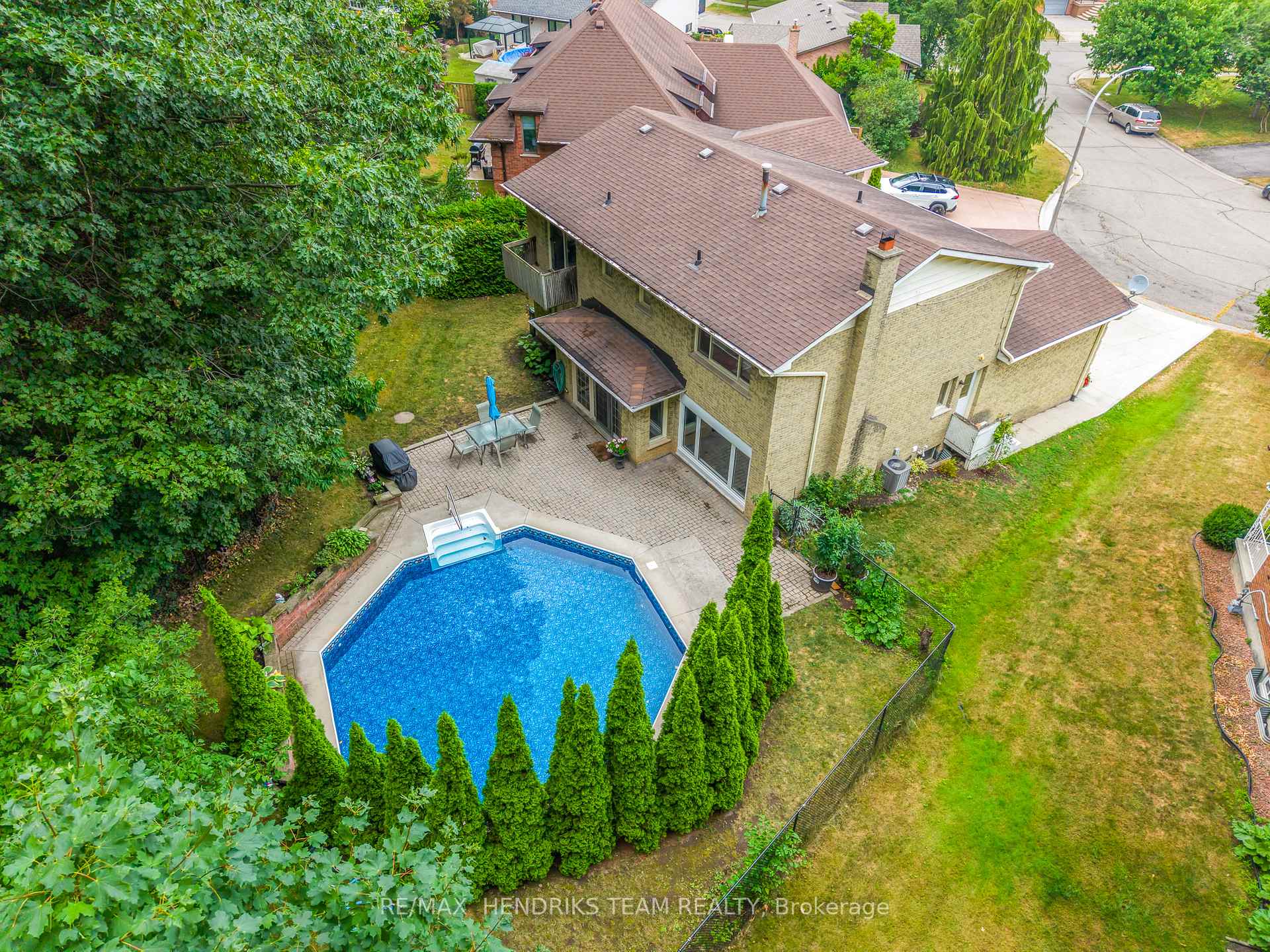 Photo 43 of 8 Sunhaven Court, Hamilton, Stoney Creek — HOMEH